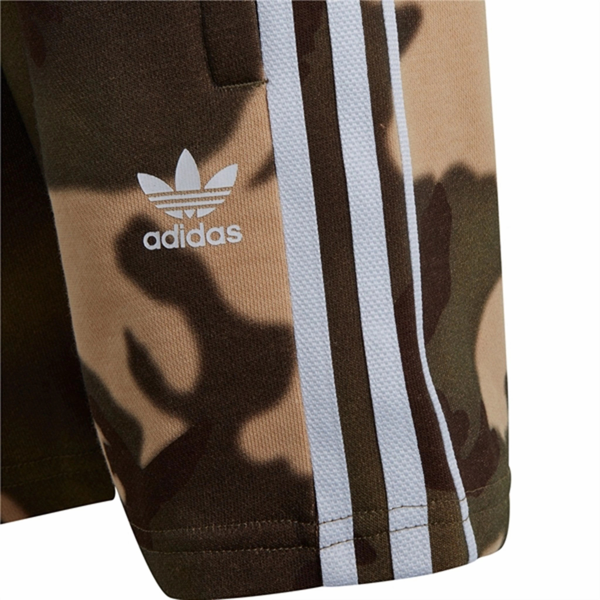 adidas Originals White Shorts Tee Set Four Way Stretch Fabric
