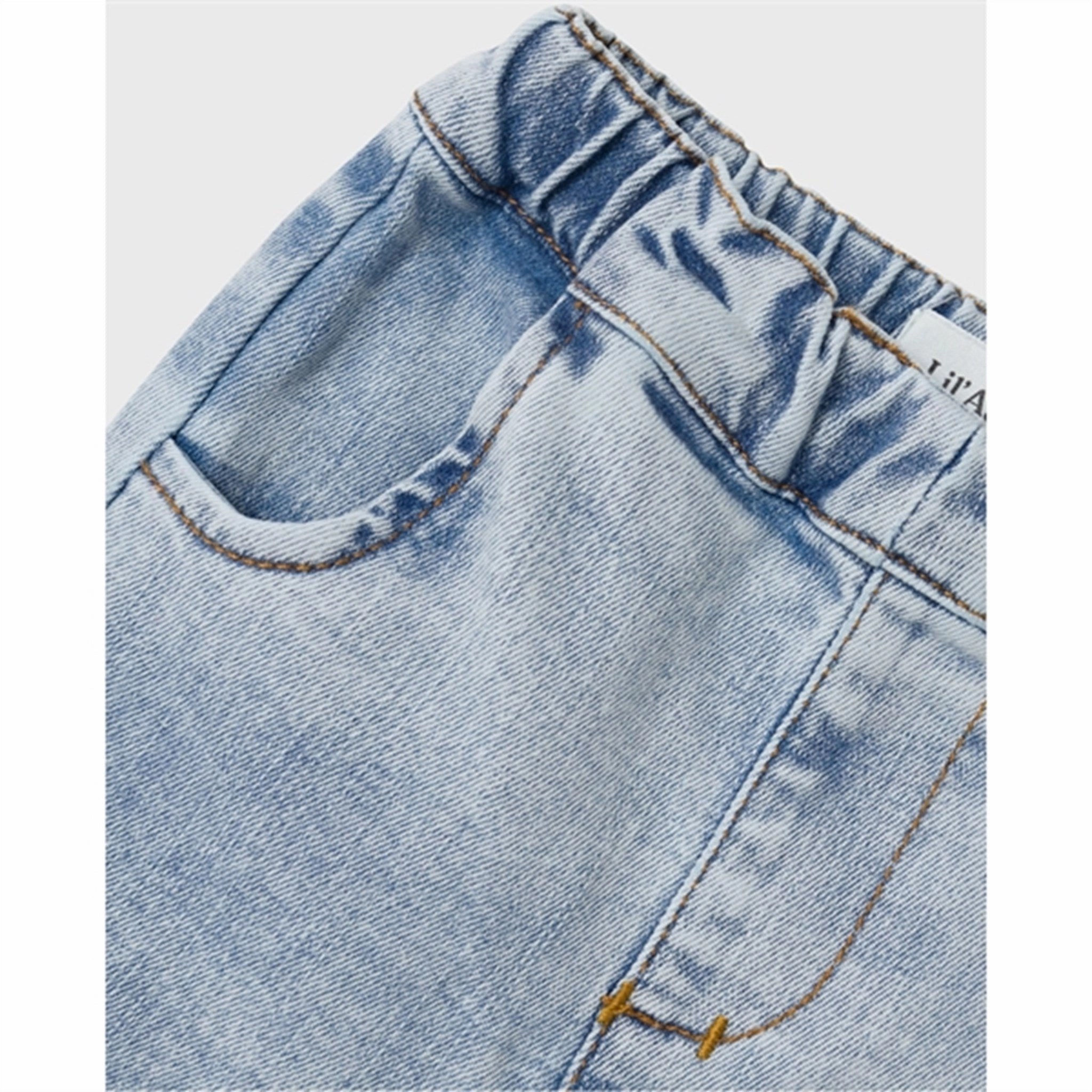 Lil'Atelier Light Blue Denim Ben Tapered Jeans Noos Outdoor Adventure Stylish
