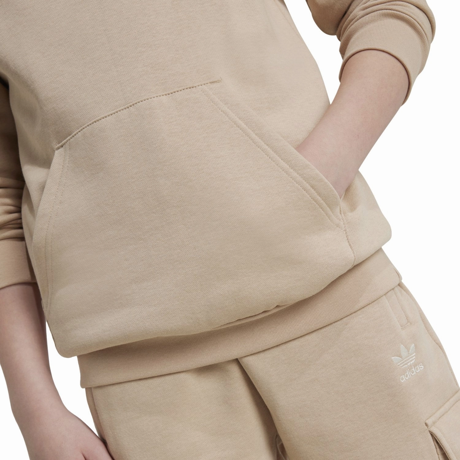 adidas Originals Magbei Hoodie Halloween look