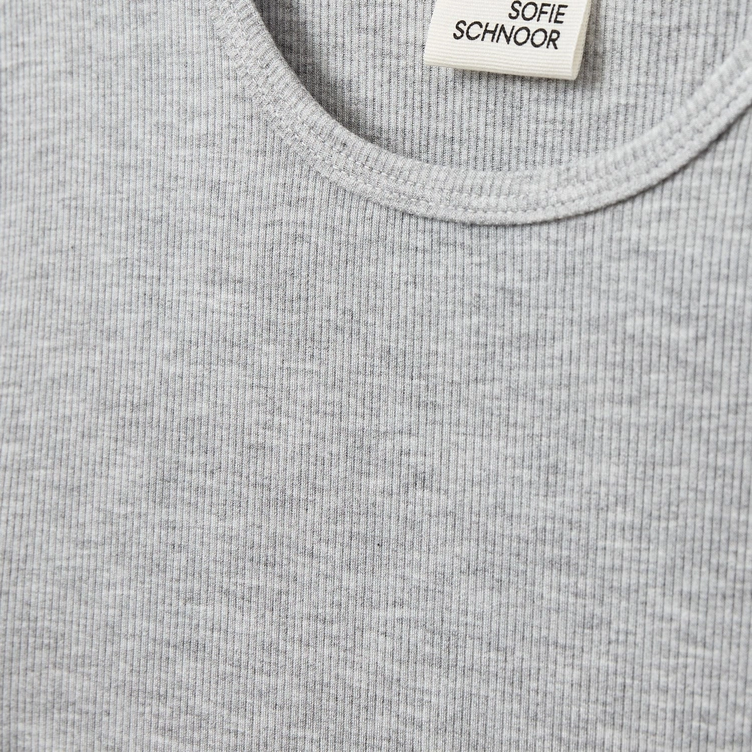 Stylish and Comfortable Ultimate Comfort Sofie Schnoor Grey Mel Nataliasy Rib T-Shirt