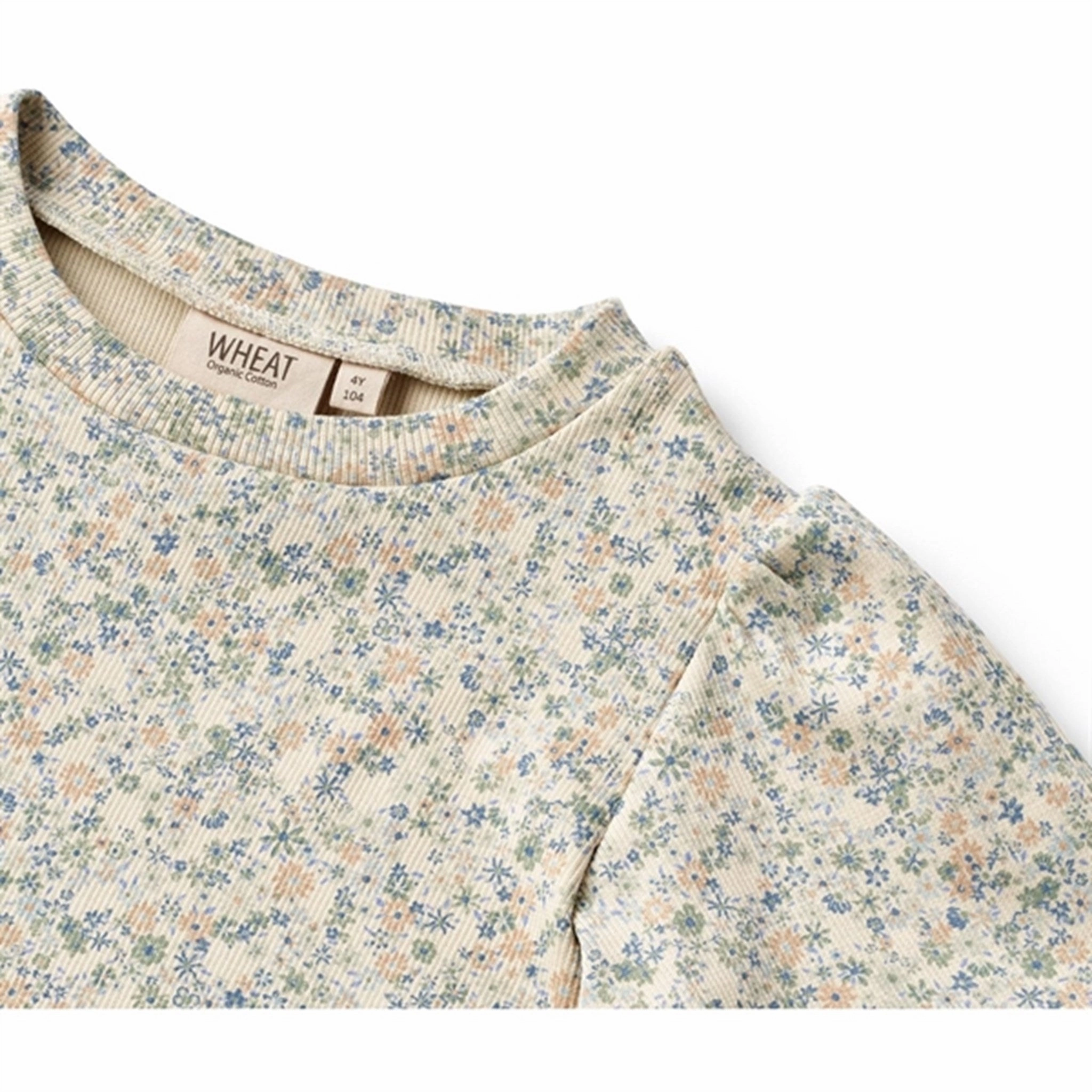 Wheat Sandshell Mini Flowers T-shirt Iris Silk combination
