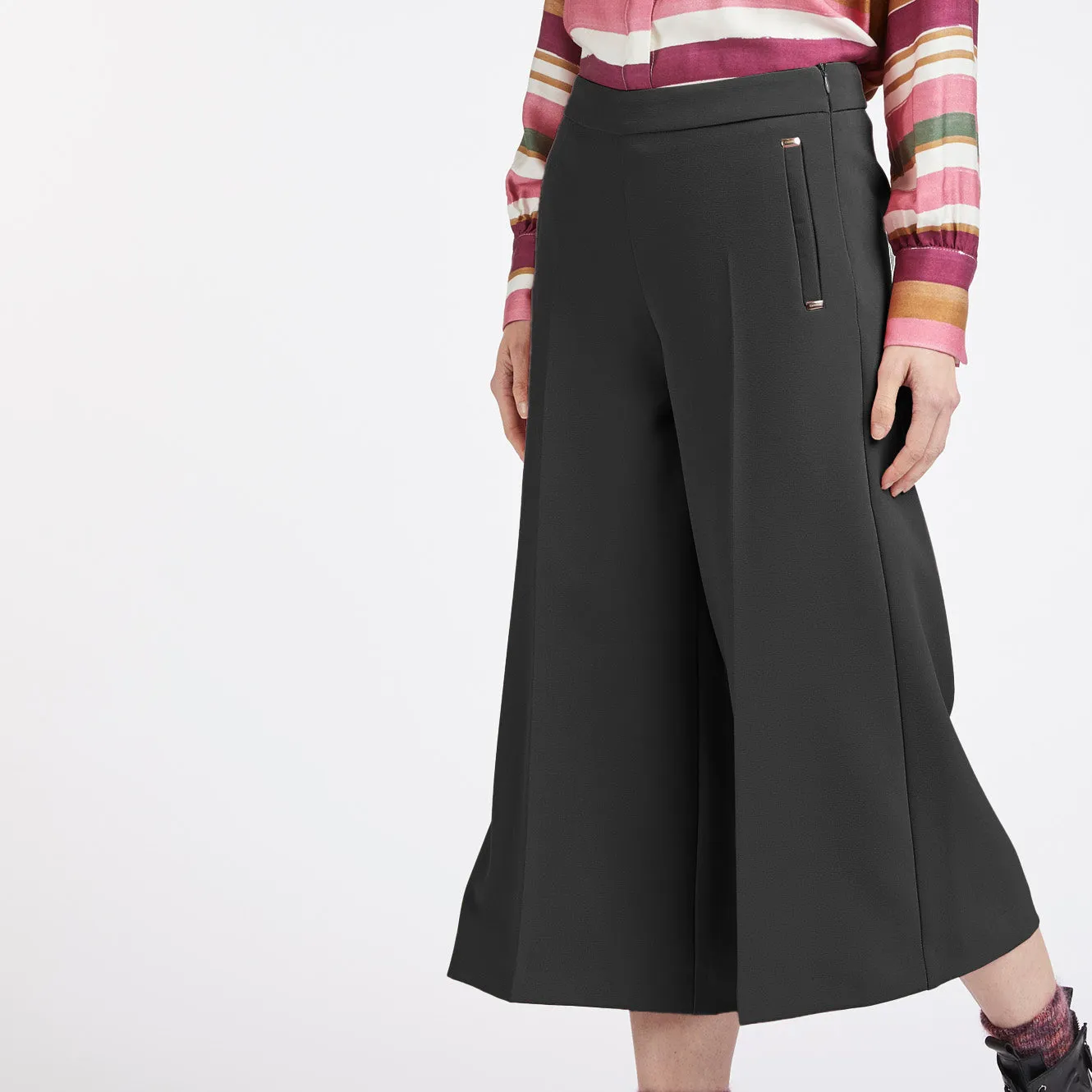Caf??Noir Pantalone da donna Coulotte con Rivetti C7JP0085 N001 nero No Gap Waistband Relaxed Comfort Fit