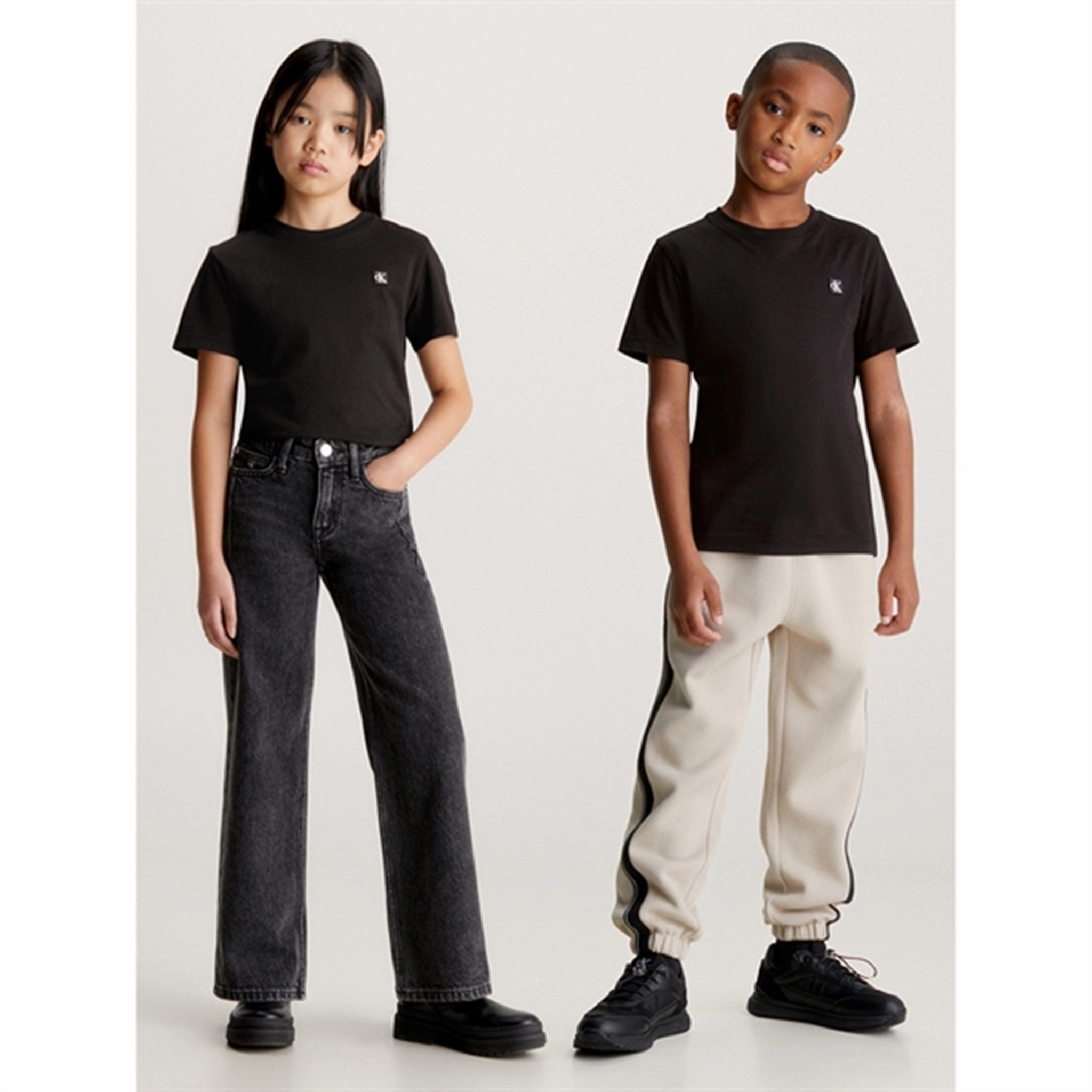 Versatile Wear Smart Comfort Calvin Klein Monogram Mini Badge T-Shirt CK Black