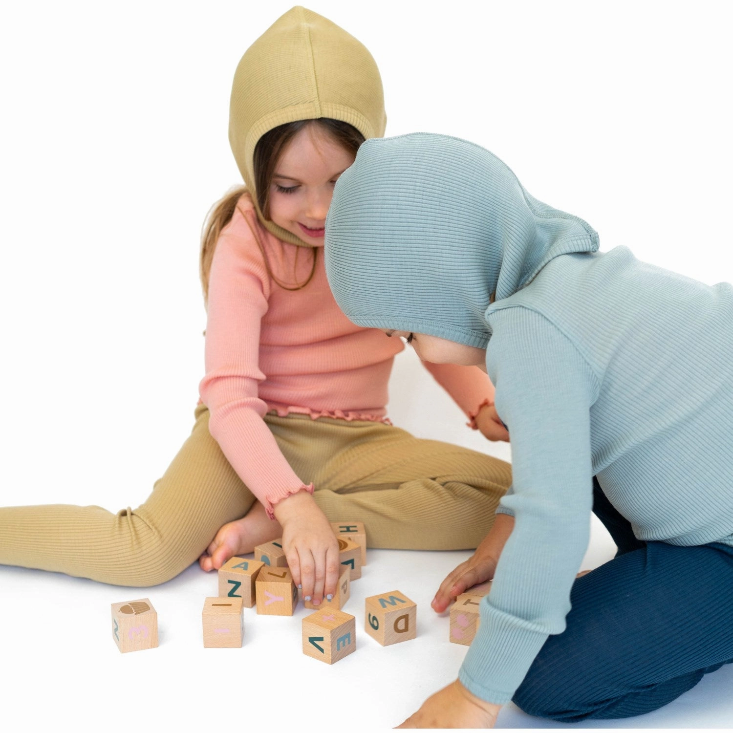 Cruise Collection Minimalisma Cloudberry with Pale Blush contrast Alfina Blouse