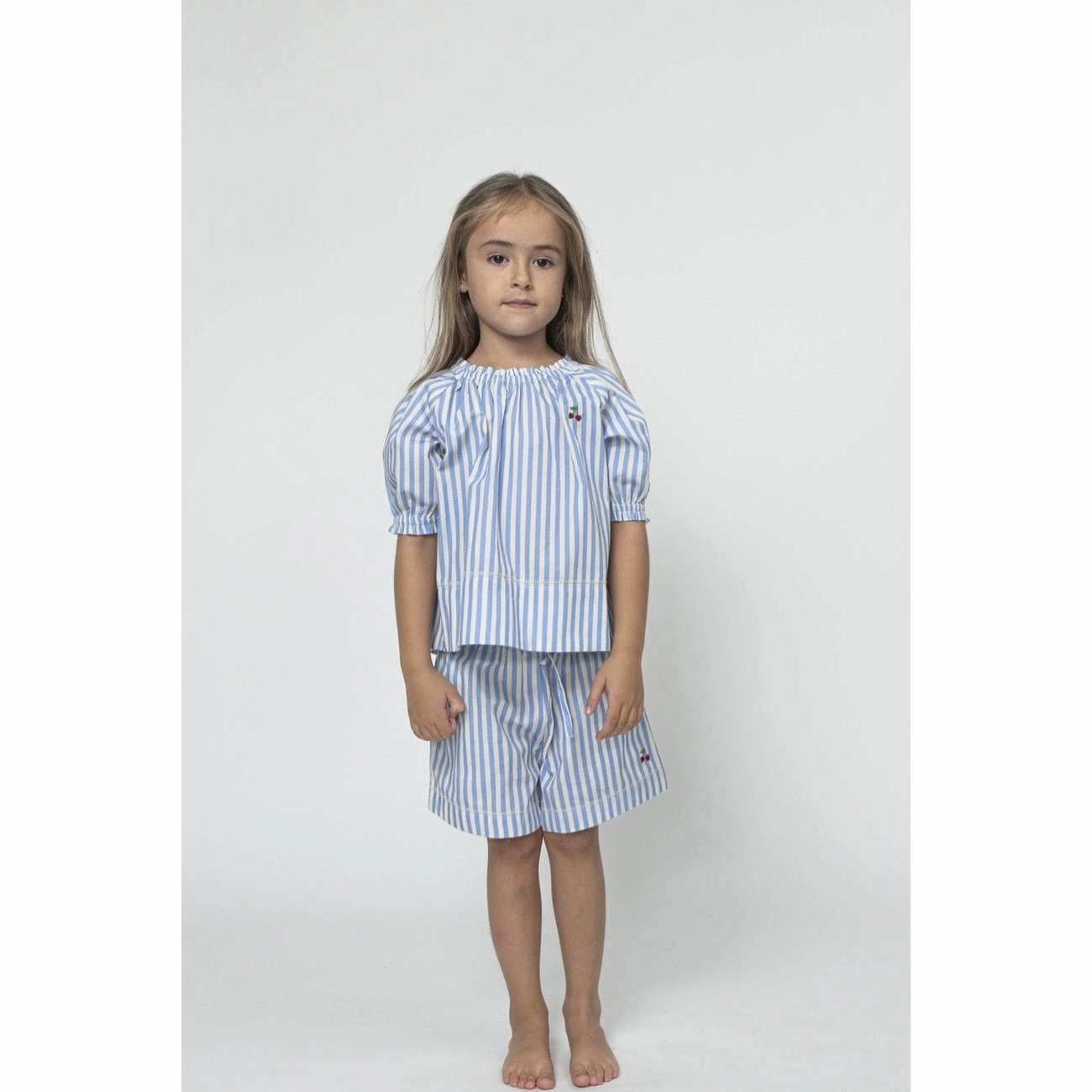Sofie Schnoor Blue T-shirt Relaxed and Comfy SkinFriendlyFibers