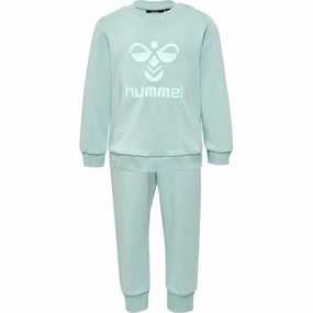 semi-formal look Hummel Blue Surf Arine Sweat Set