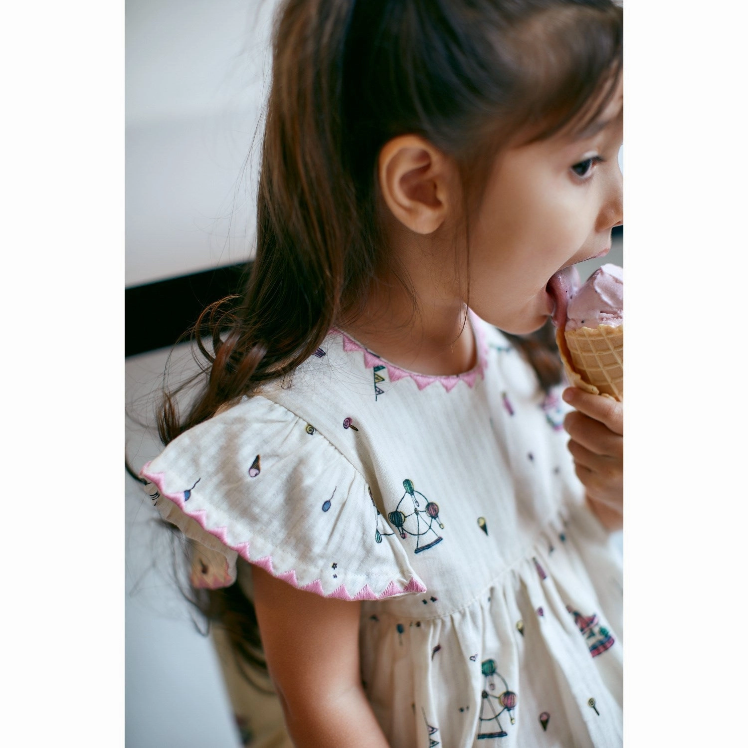 Seasonal Must-Have Comfortable Silhouette Copenhagen Colors Cream Tivoli Print Printed Dress W. Ruffle Sleeves