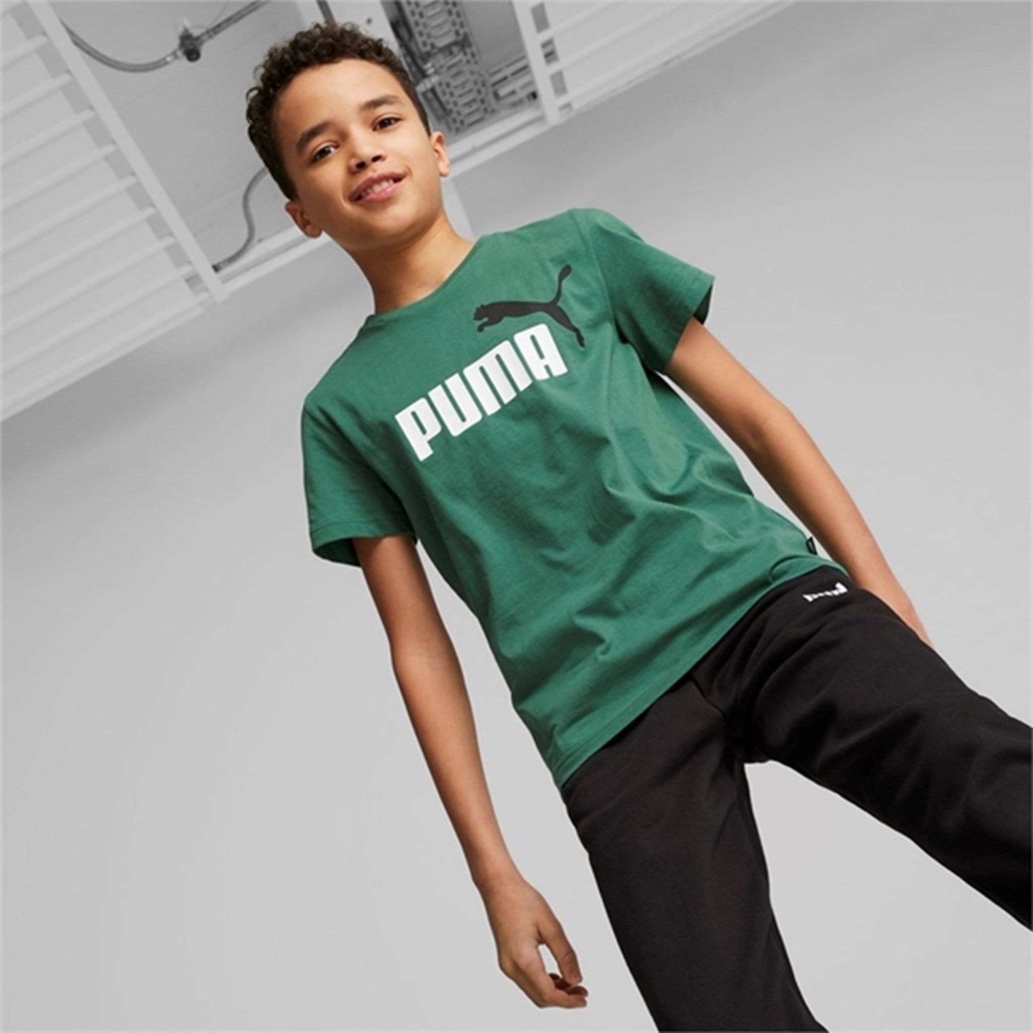 Sustainable Textile Puma ESS  2 Col Logo T-shirt Vine