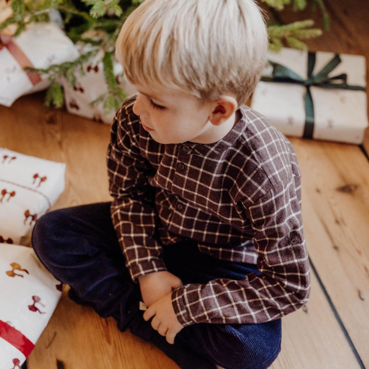 Sustainable Manufacturing Process Versatile Layering Piece That's Mine Dark Brown Melange Hugo Shirt