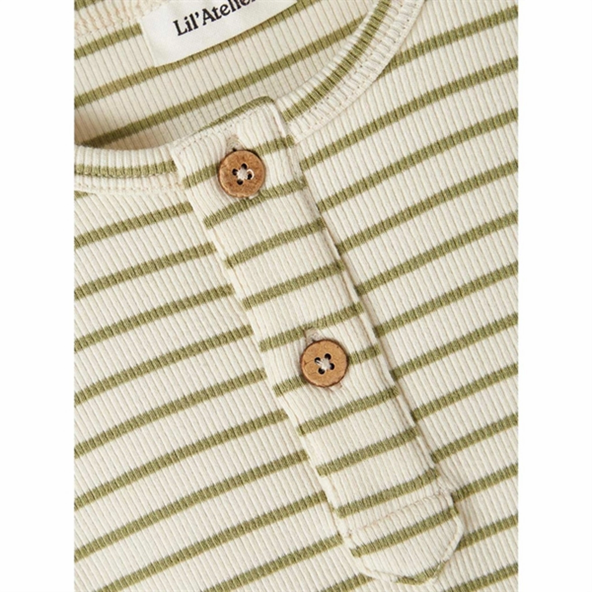 Lil'Atelier Sage Gago Slim T-Shirt QuickDry Simple Yet Elegant