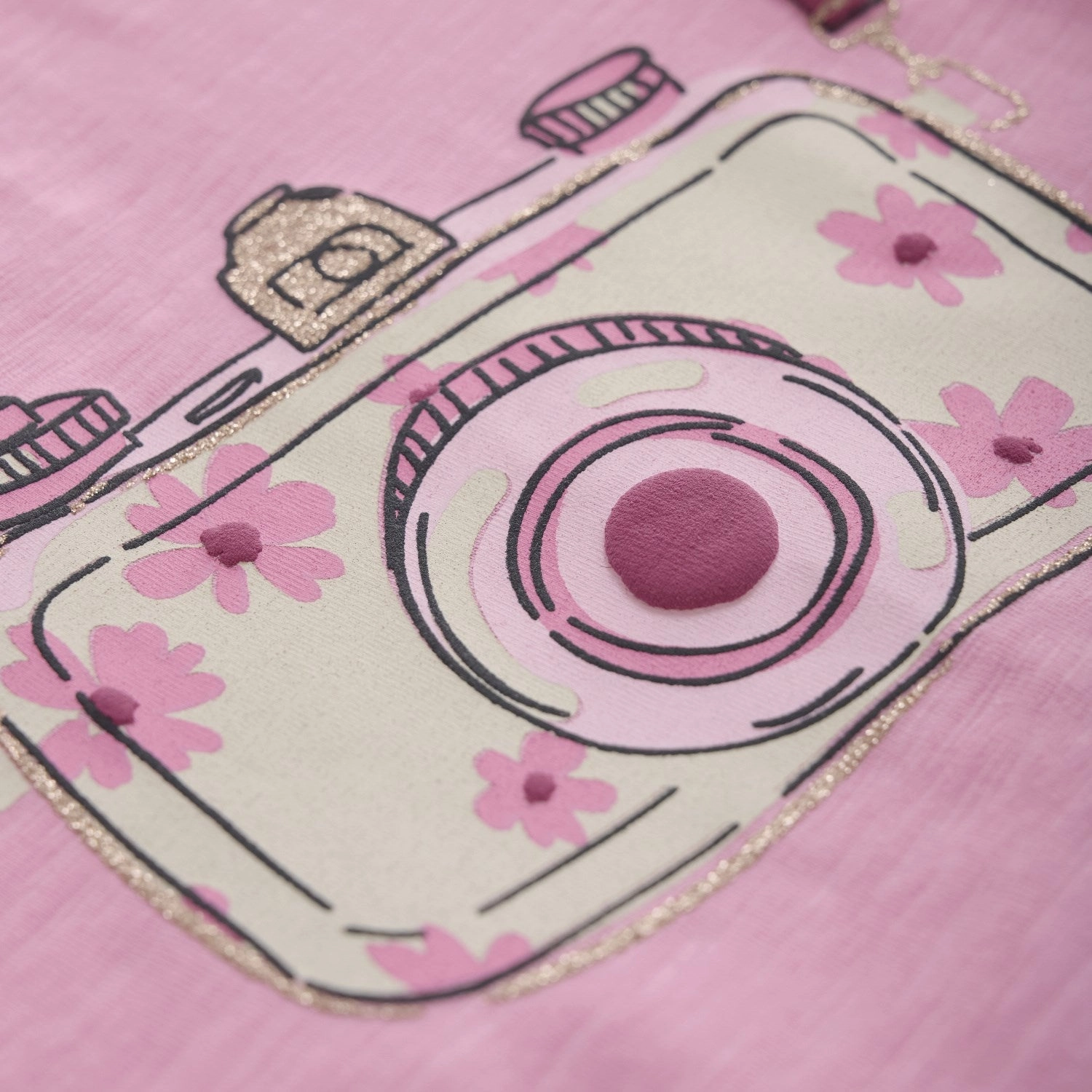 Minymo Rosebloom T-Shirt Classic and Comfy print design