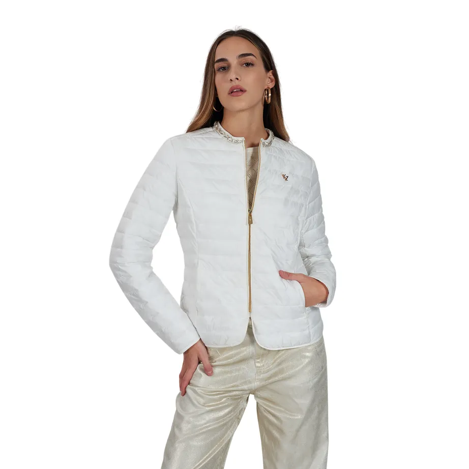 Yes Zee giubbino trapuntato da donna con ornamento di preziosi al collo 1360 G403/KS00 0101 bianco Perforated Underarm Vents