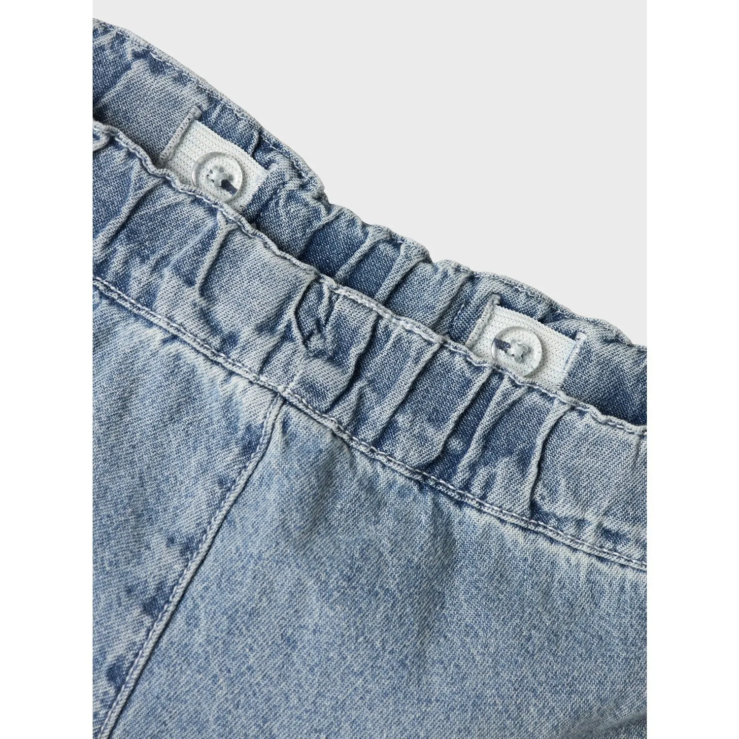 Lil'Atelier Medium Blue Denim Fundo Loose Jeans Urban Casual Relaxed Style City Walk Trend Setter