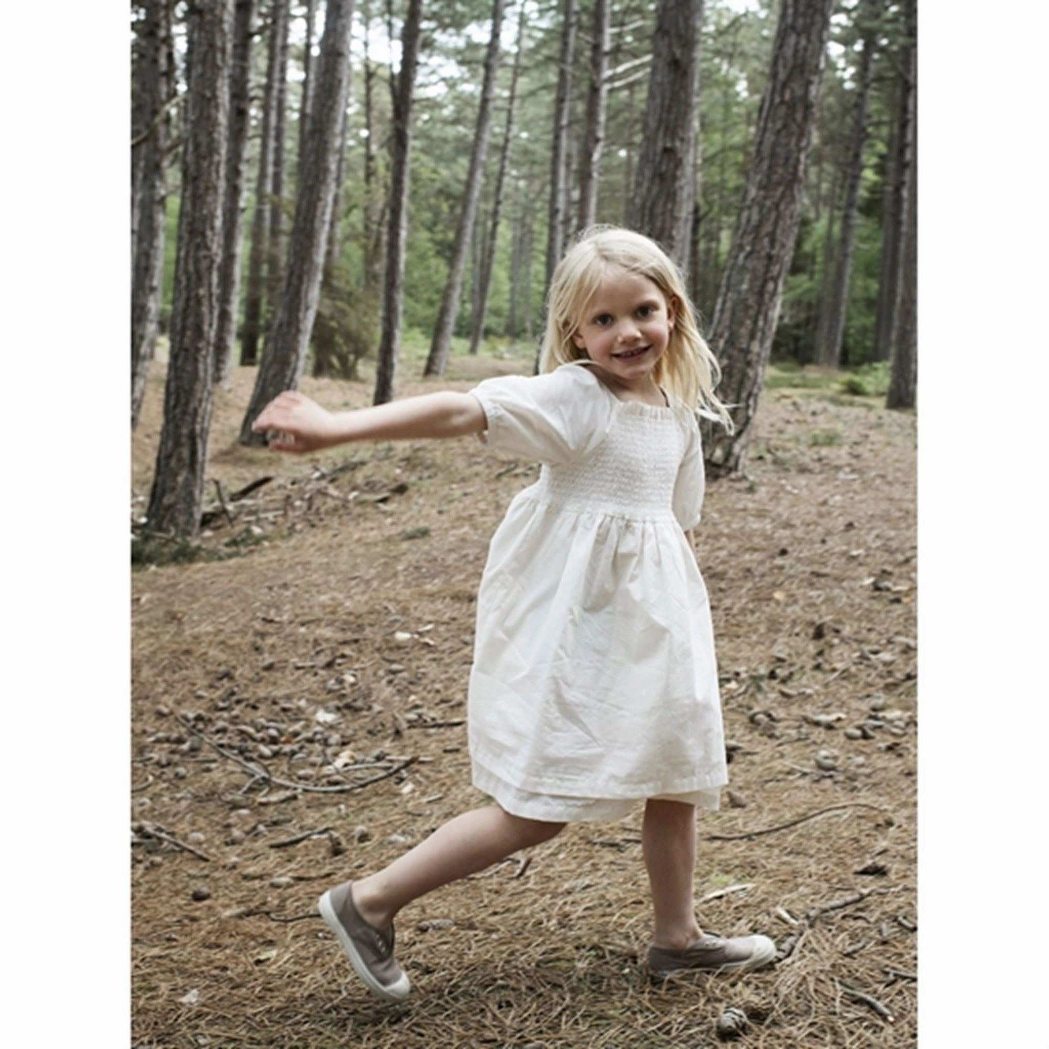 Moment Glow Serendipity Offwhite Smock Dress