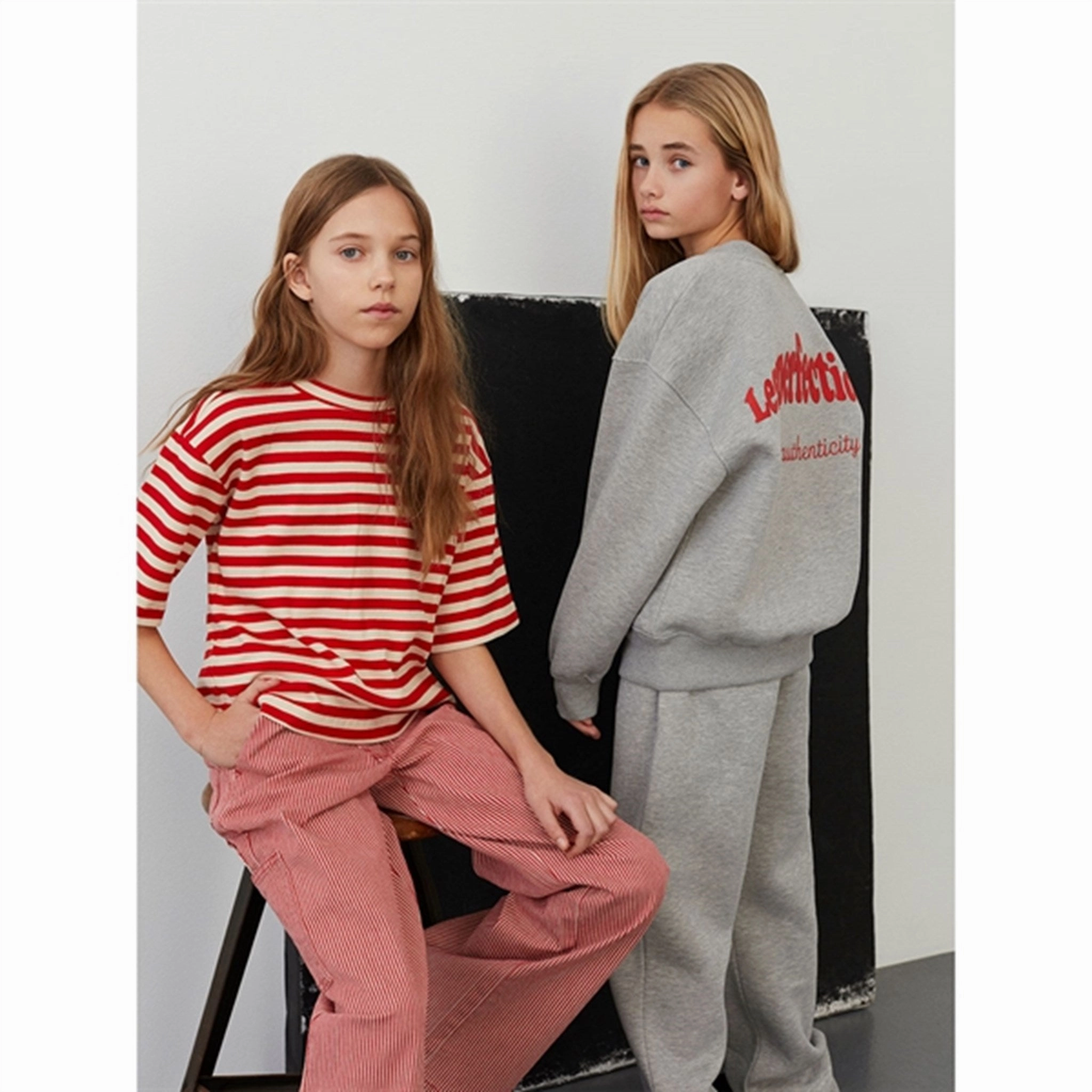 Side Vent Design Sofie Schnoor Red T-shirt