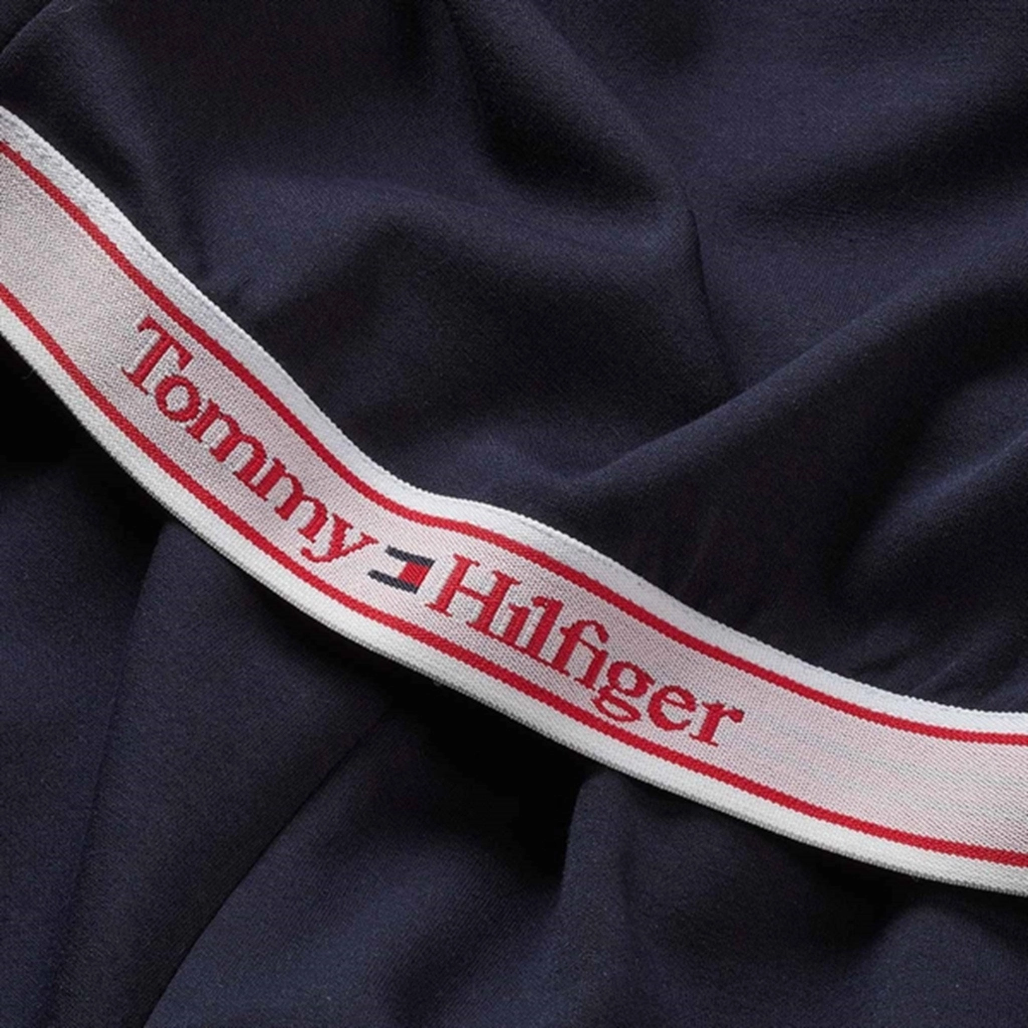 Tommy Hilfiger Tommy Graphic Tape Set Desert Sky Balanced Fit Easy Match