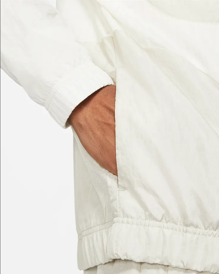 Outdoor Adventure Gear Nike giacca da uomo Sportswear Swoosh DD5967 133 sabbia