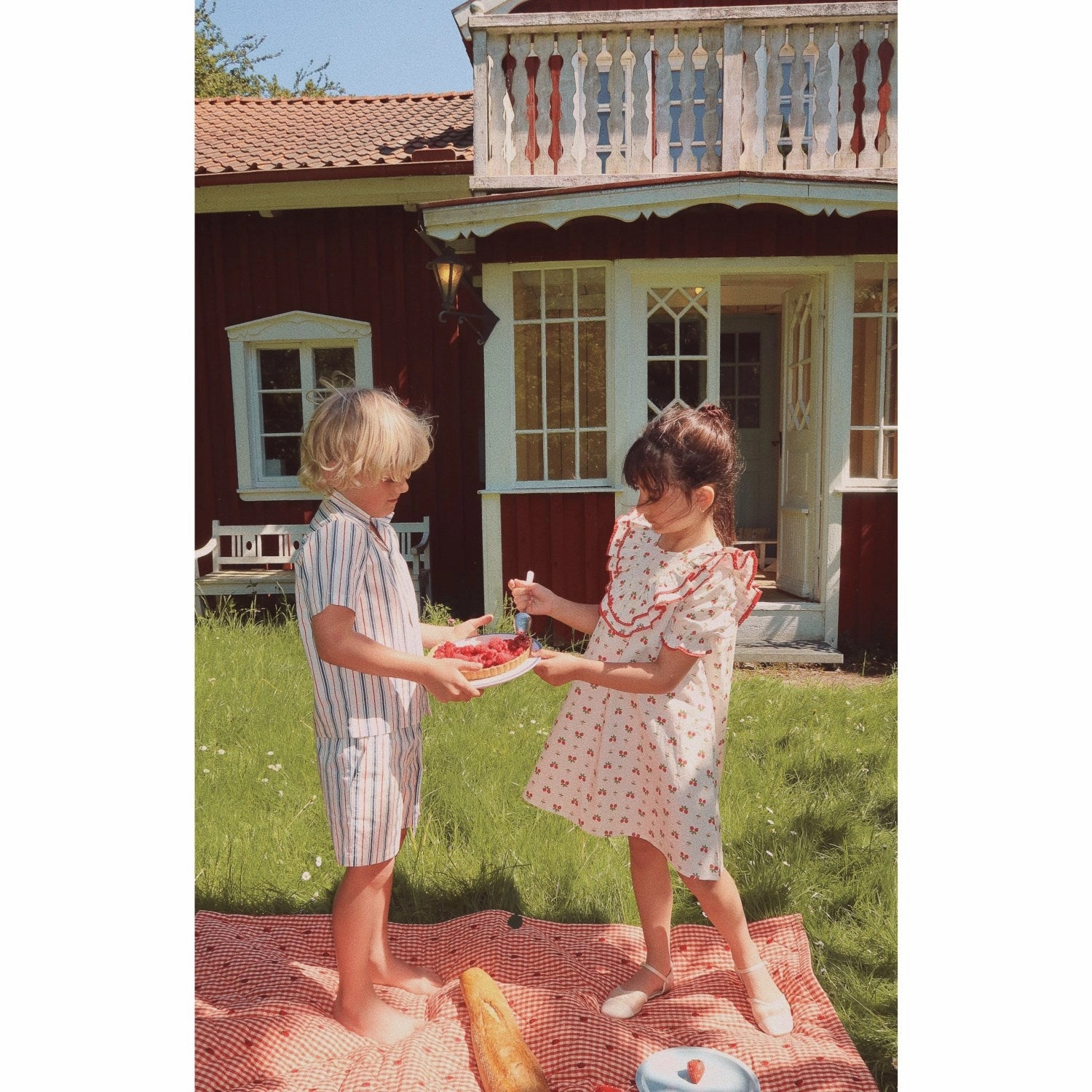 Fl?ss Soft White Berry Sofia Dress Natural Drape Applique-Detail