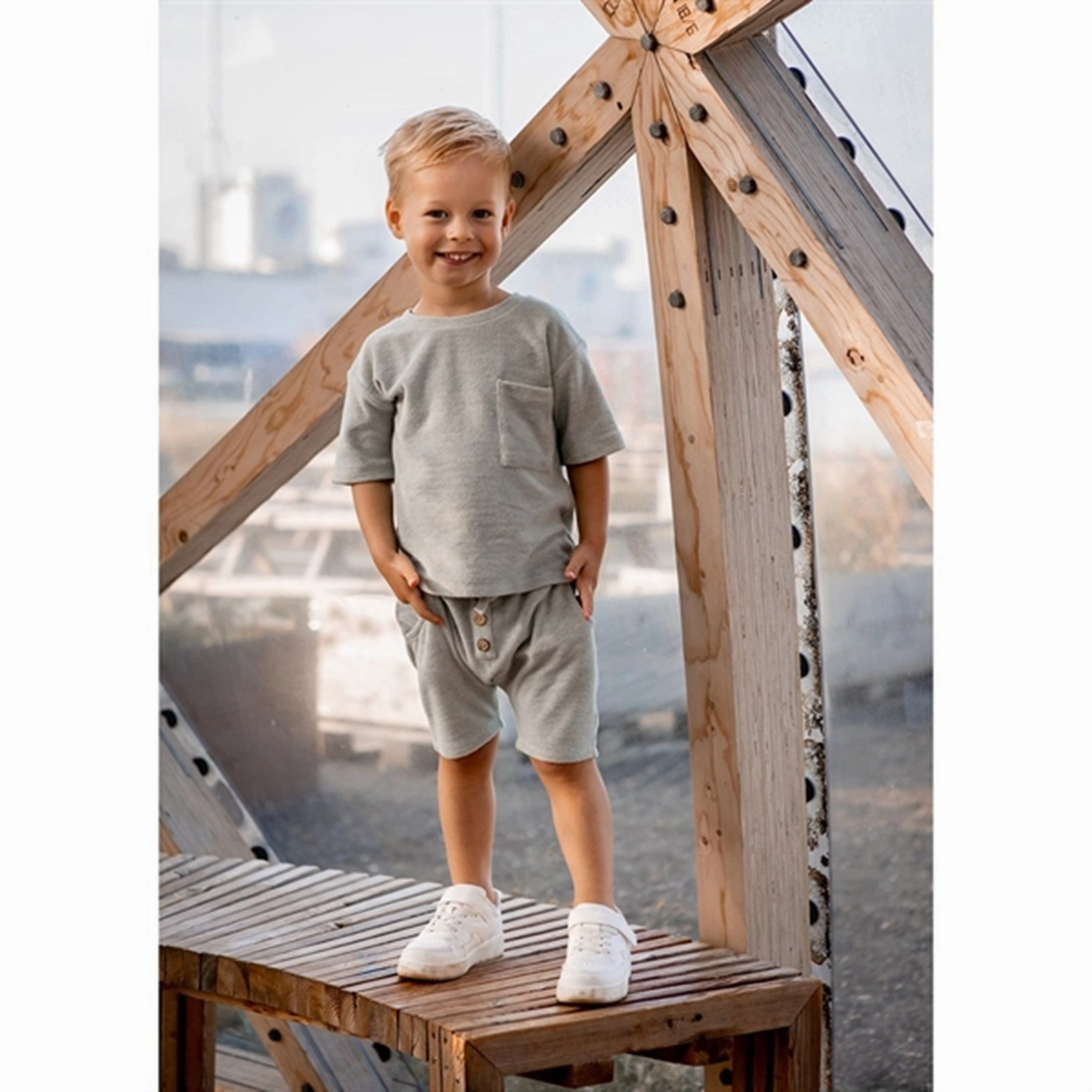 Fliink Dusty Green Teddy T-Shirt Beach relaxation