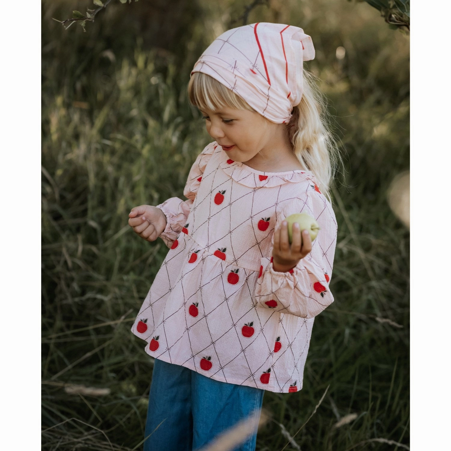 Fliink Peach Whip Aop Apple Ls Tee L/S Smooth zipper closure