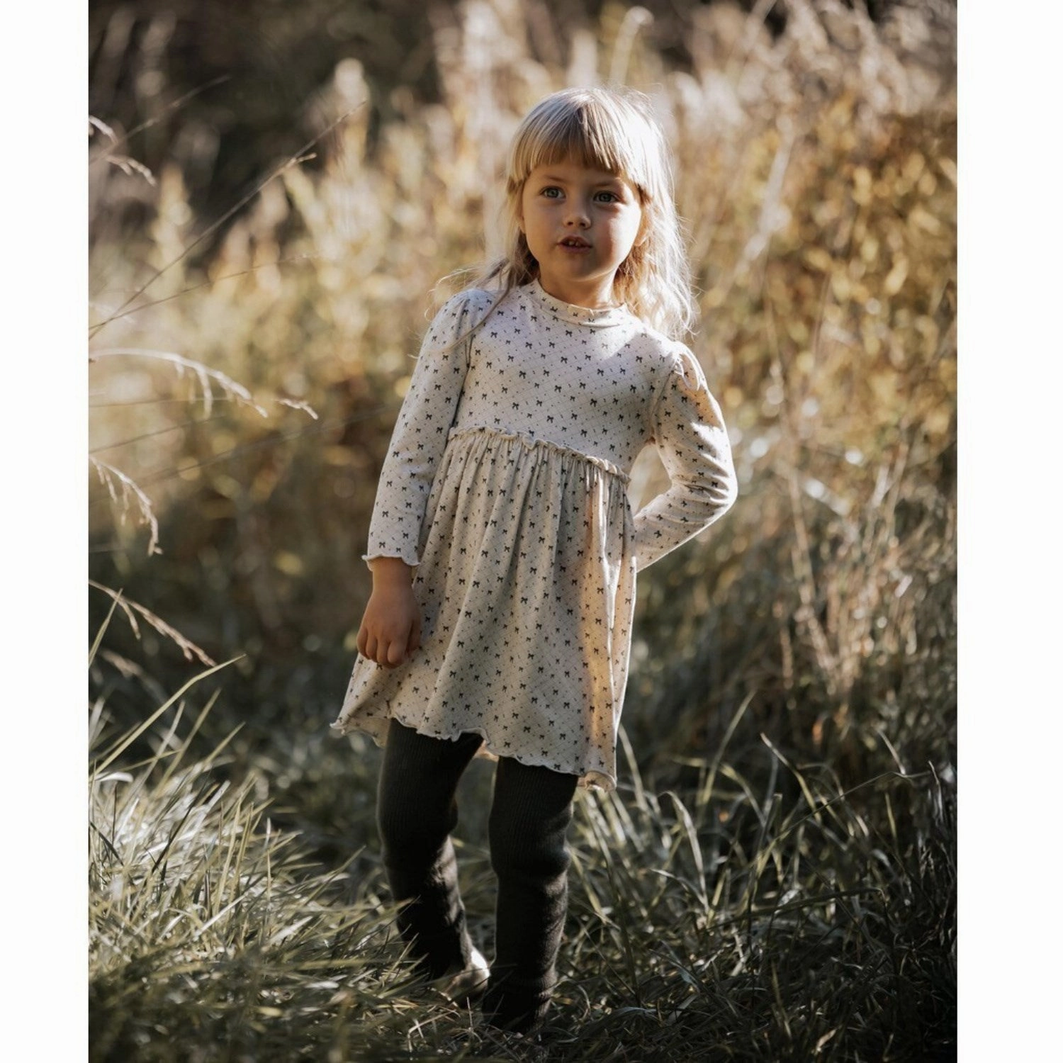 Effortless Look Fliink Sandshell Aop. Kelly Dress