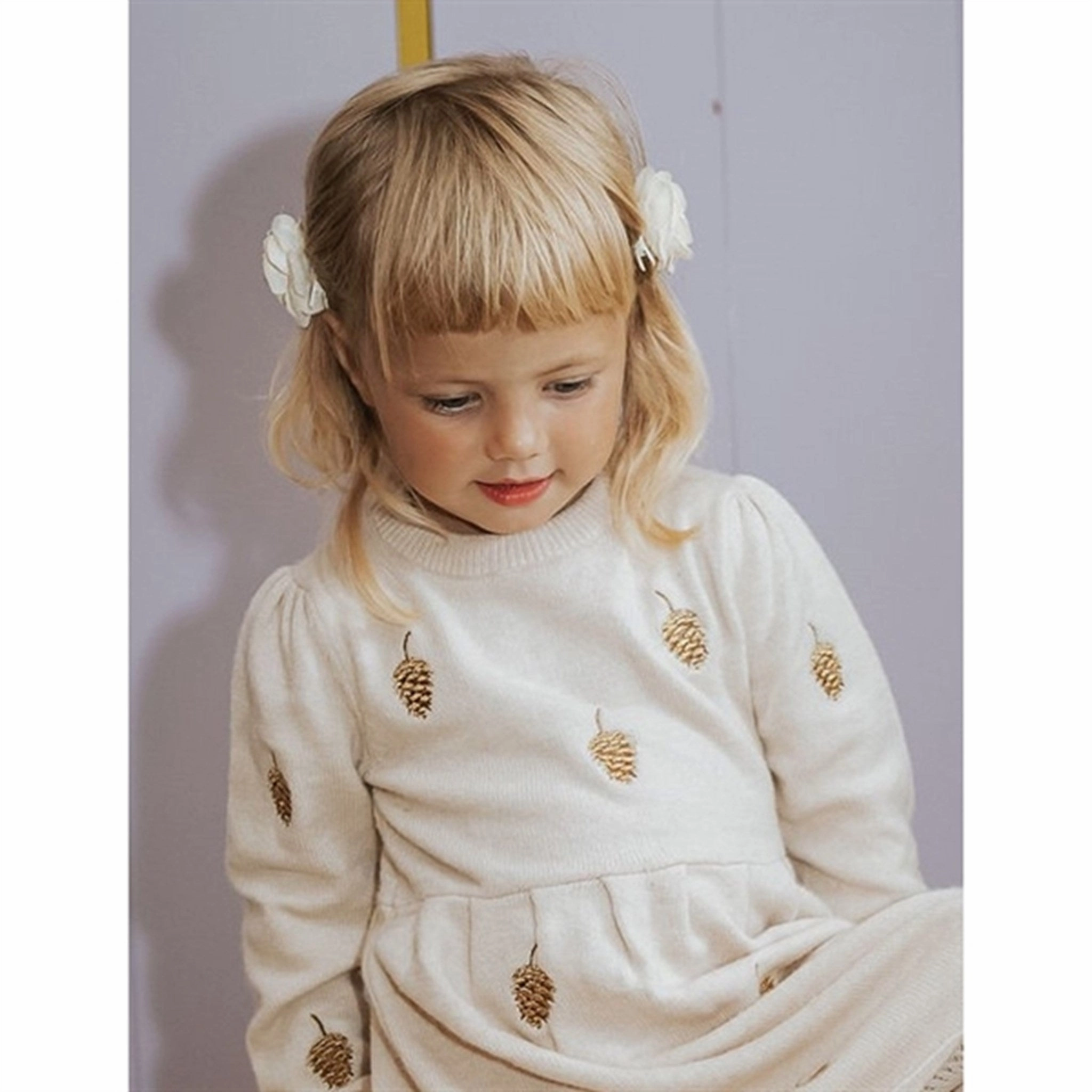 Casual Look Fliink Sandshell Benna Embr. Dress