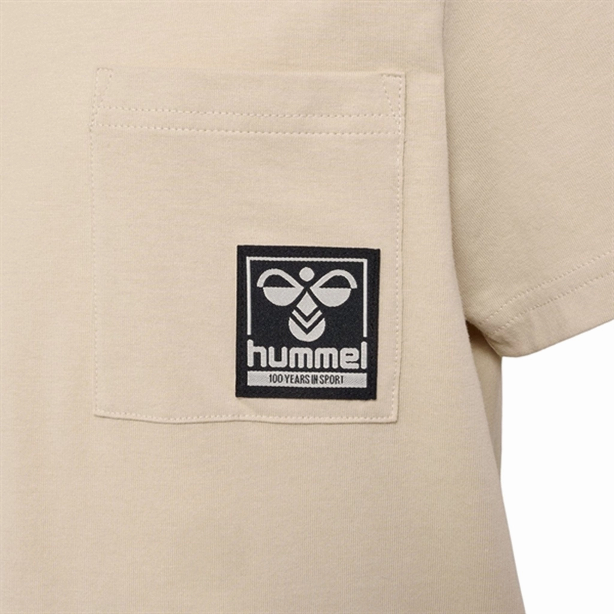 Outdoor Style Trend Wide Neck Opening Hummel Irish Cream Rock T-shirt