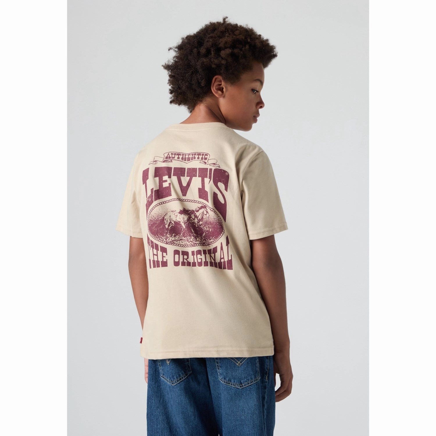Best Seller Levi's White Pepper Galloping Free Tee