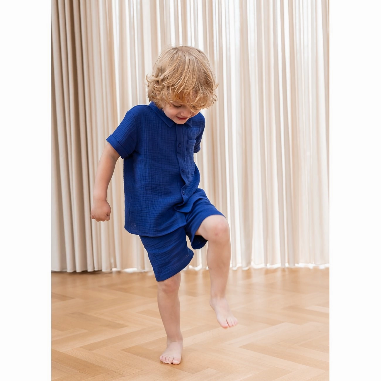 Autumn Look Fliink Mazerine Blue Hello Ss Shirt