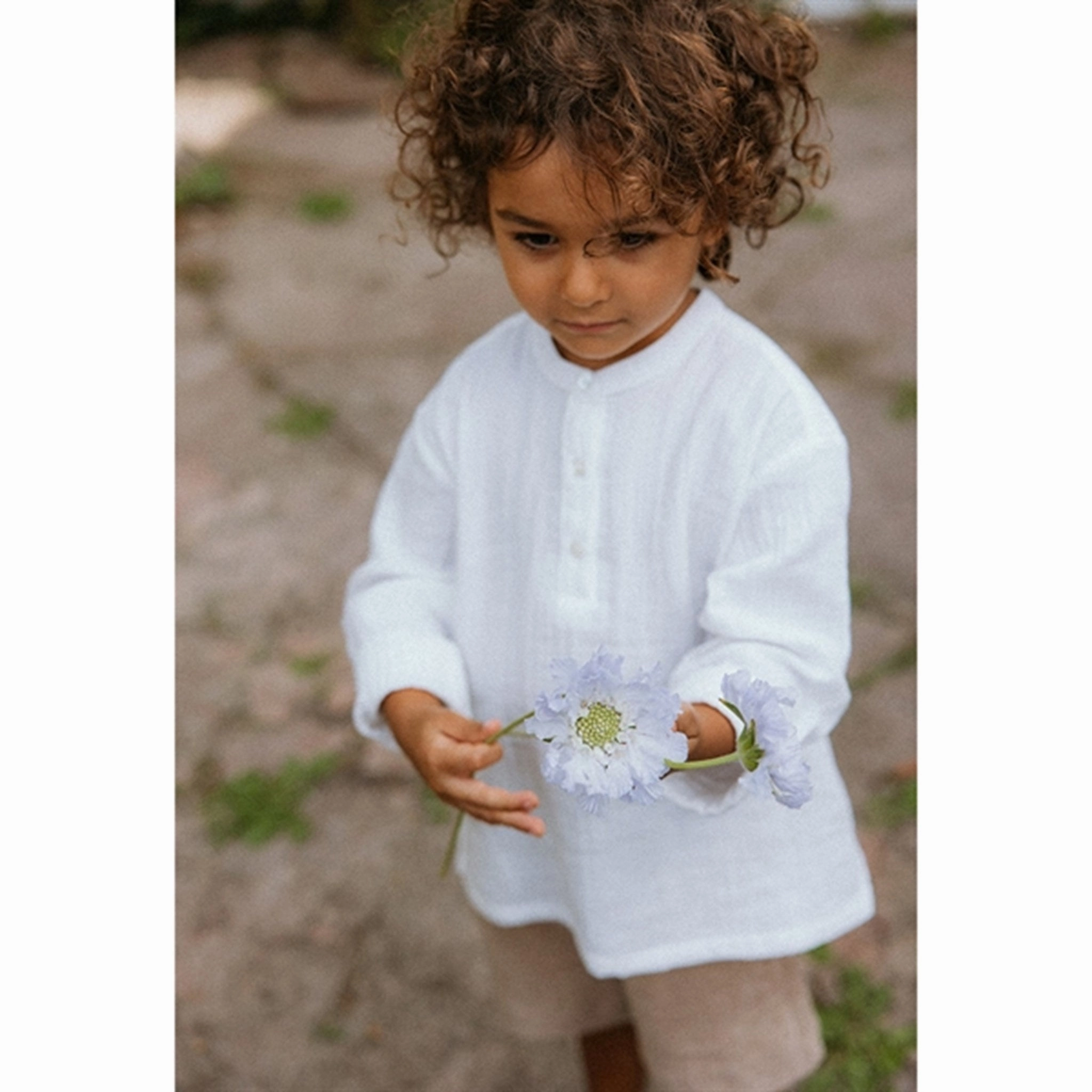 V-neck style lalaby Natural white Carlo Shirt