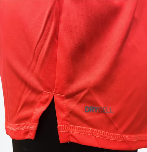 Puma maglietta manica corta da uomo Run Logo 52020384 rosso lava-nero Casual Layering Wear Non Iron Fabric