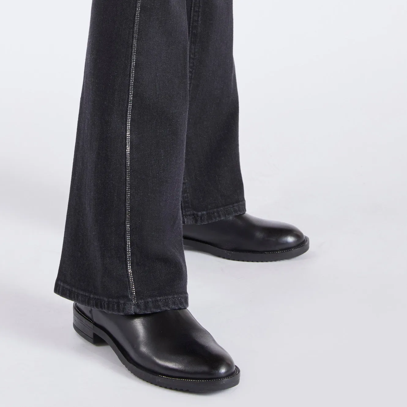 Active Stretch Street Active Caf??Noir Flare denim da donna C7JJ0084 N021 nero