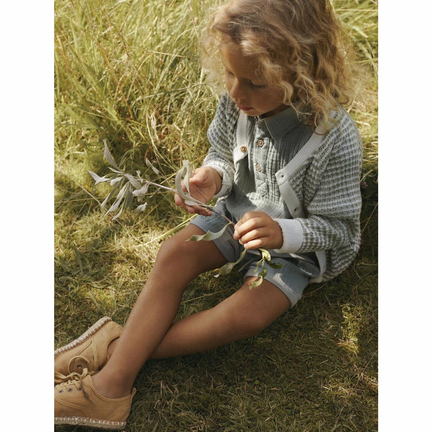 Lil'Atelier Seagrass Janu Loose Shirt Fitted Design