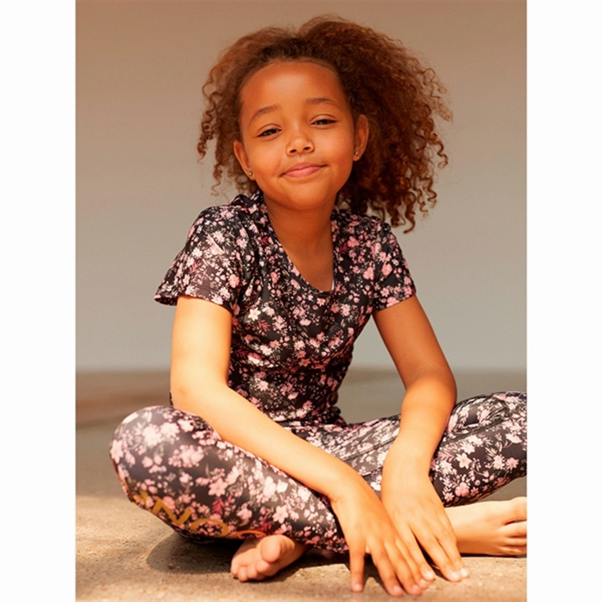 Sofie Schnoor Black T-shirt Bold Design Solid color purity