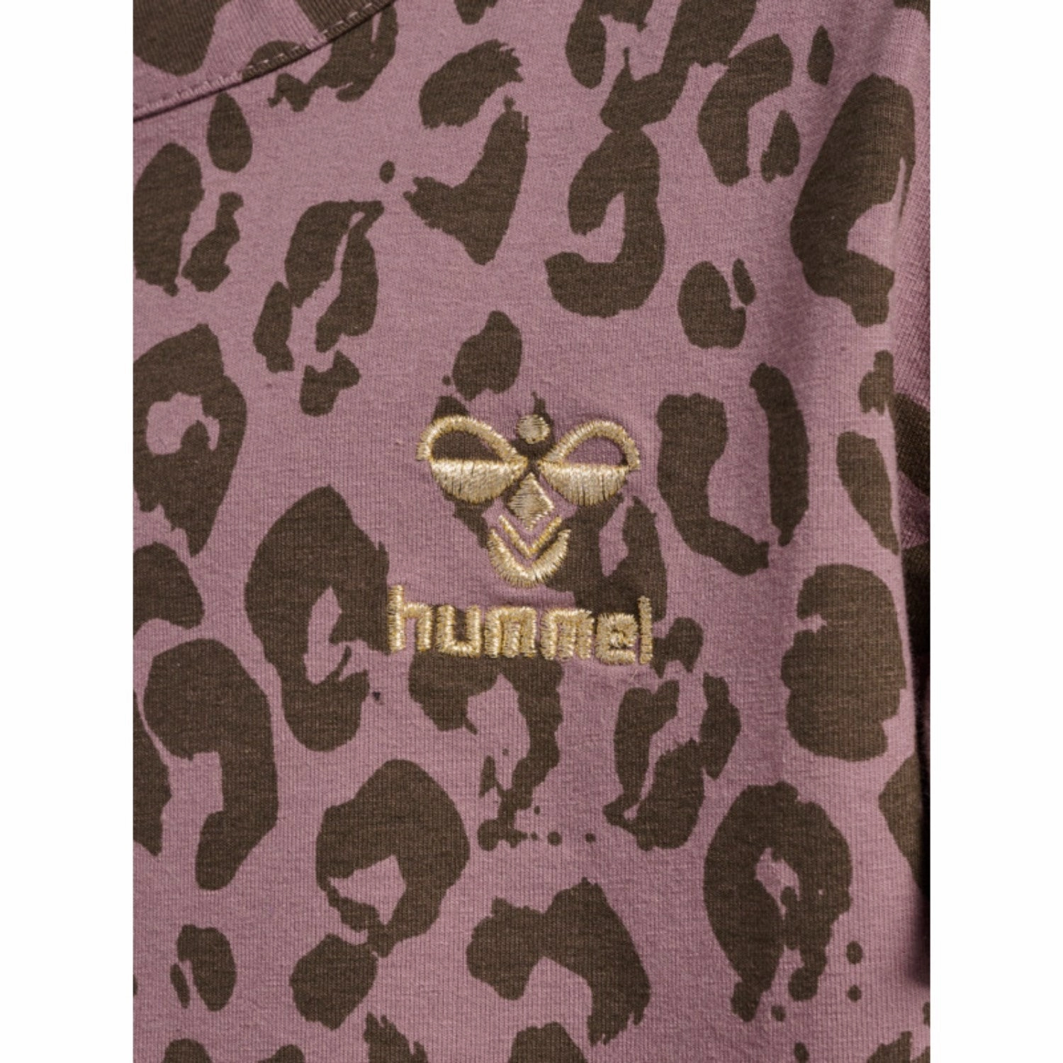 NonIrritating Fabric Versatile Design Hummel Twilight Mauve Musse T-shirt