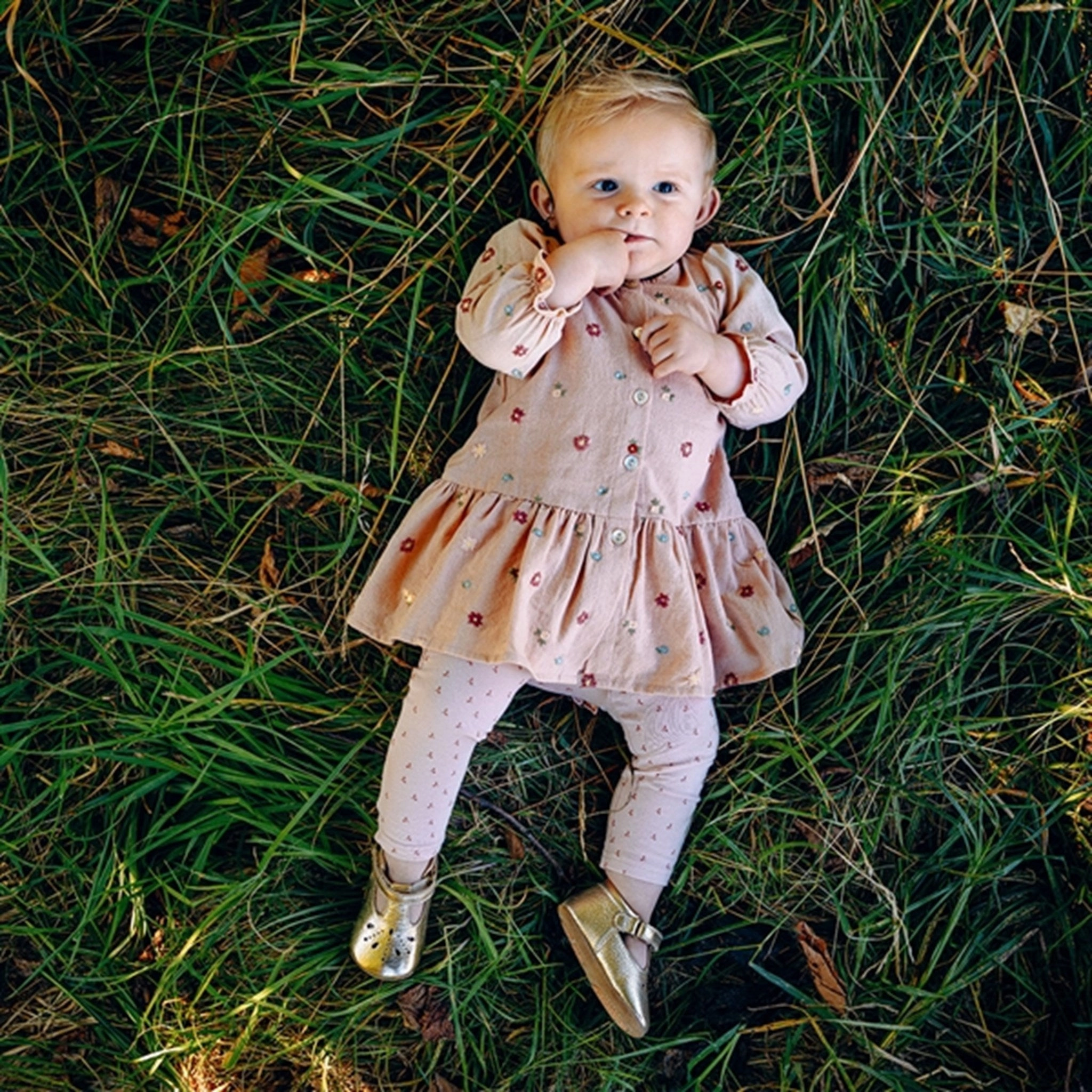 Hust & Claire Desert Red Kaela Dress Villa Light Day Magic