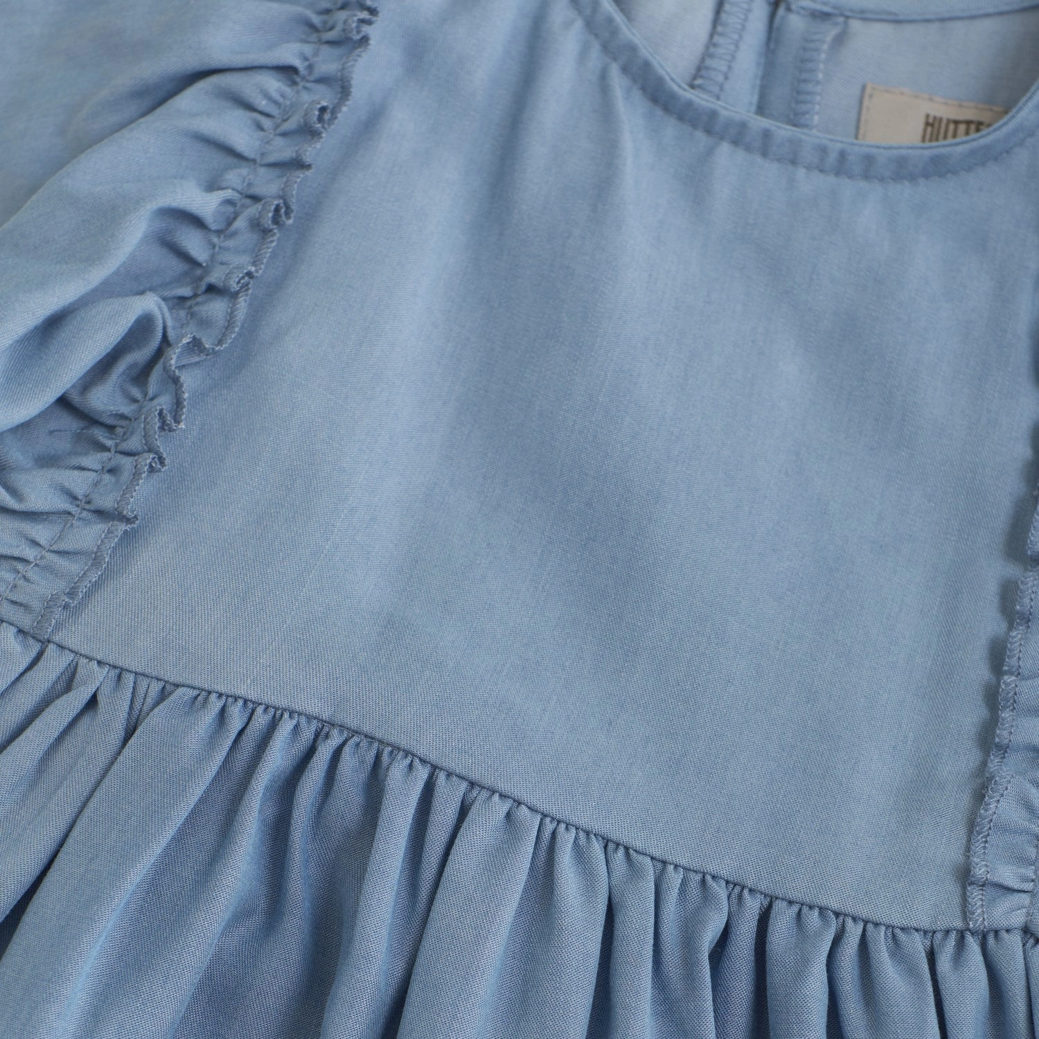 Huttelihut Soft Chambray Dress Woven Party outfit Shine Moment