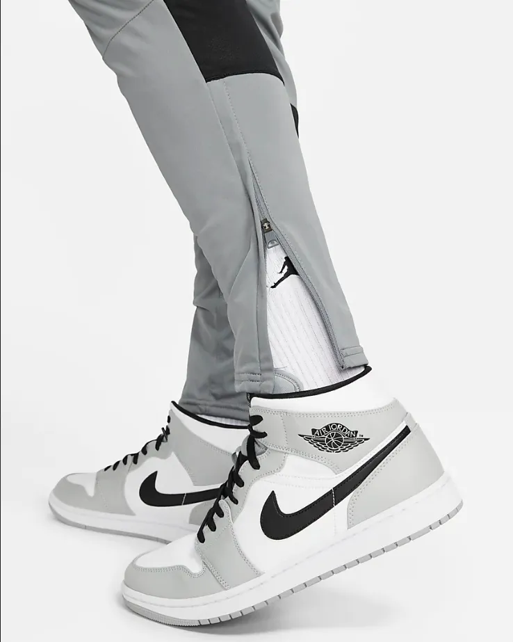 Jordan Pantalone Dri-Fit Air CZ4790 084 smoke grey-black Thermal regulation Odor control