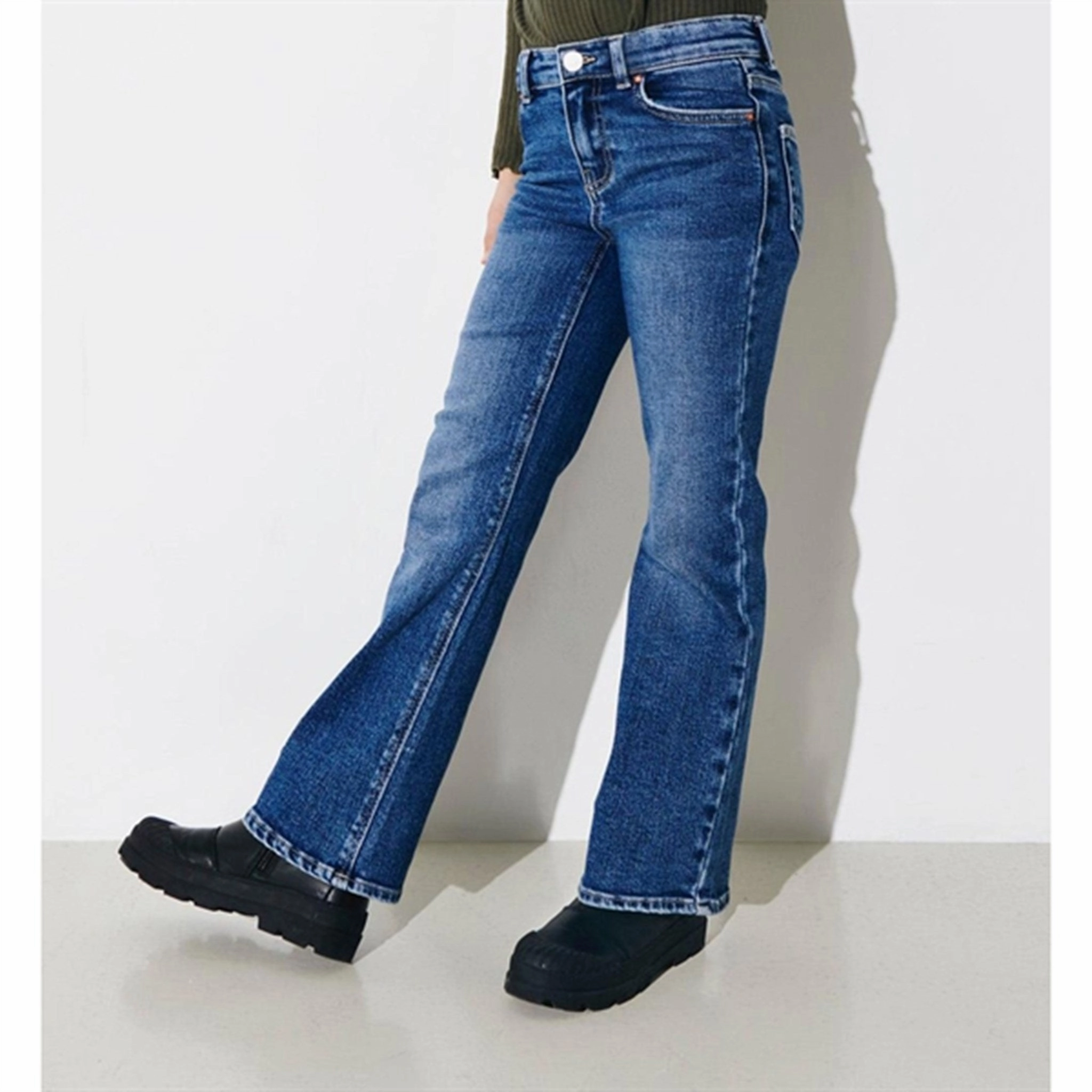 Modern Shopping Day Kids ONLY Medium Blue Denim Juicy Wide Leg Noos Jeans
