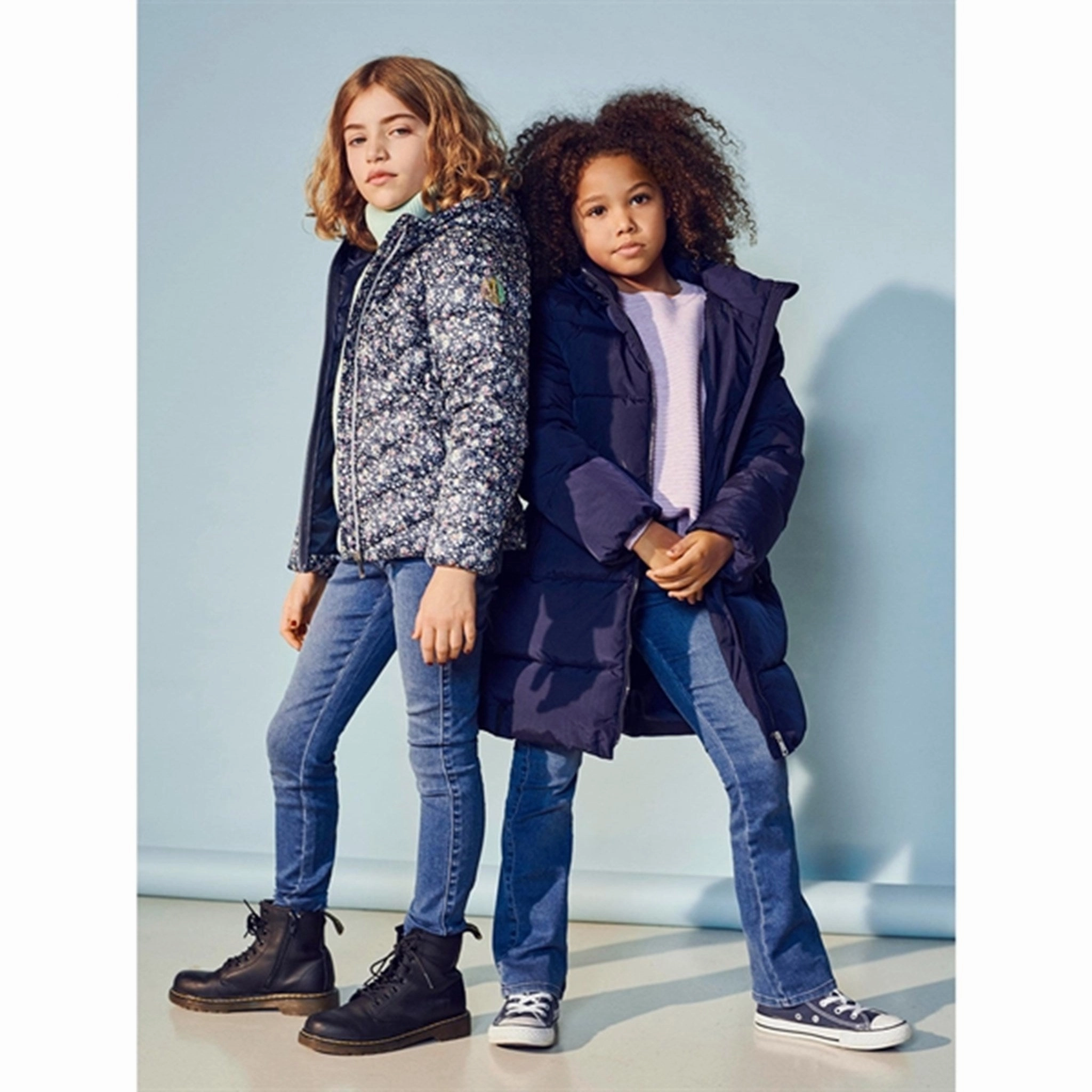 Kids ONLY Medium Blue Denim Royal Life Regular Flared Jeans Noos All Fit Design