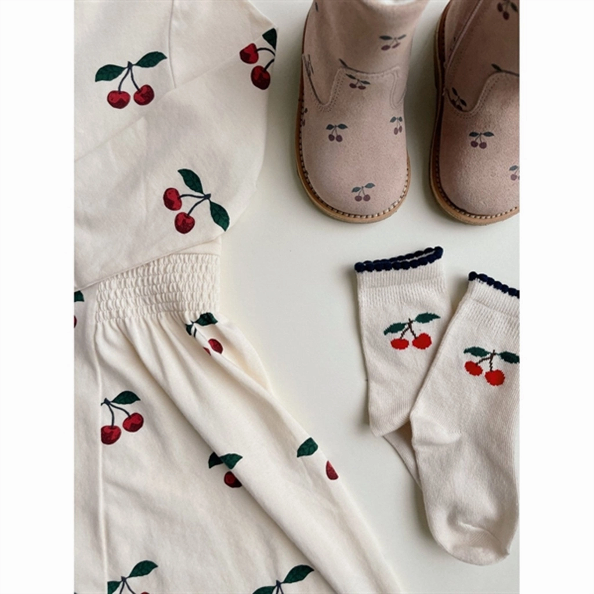 Konges Sl?jd Ma Grande Cerise Basic Dress French Vibe garden party