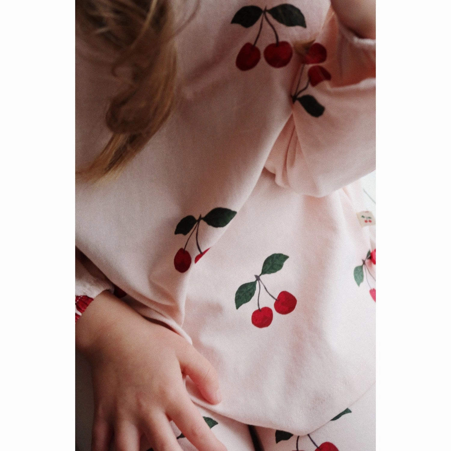 Konges Sl?jd Ma Grande Cerise Peony Drey Slit Tee Gots Multi Layer Stitching