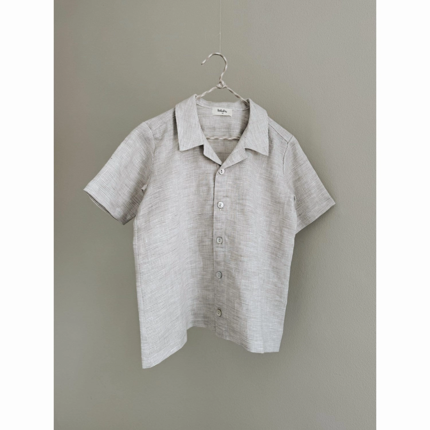 Lalaby Buster Shirt - Beach Floral Motif