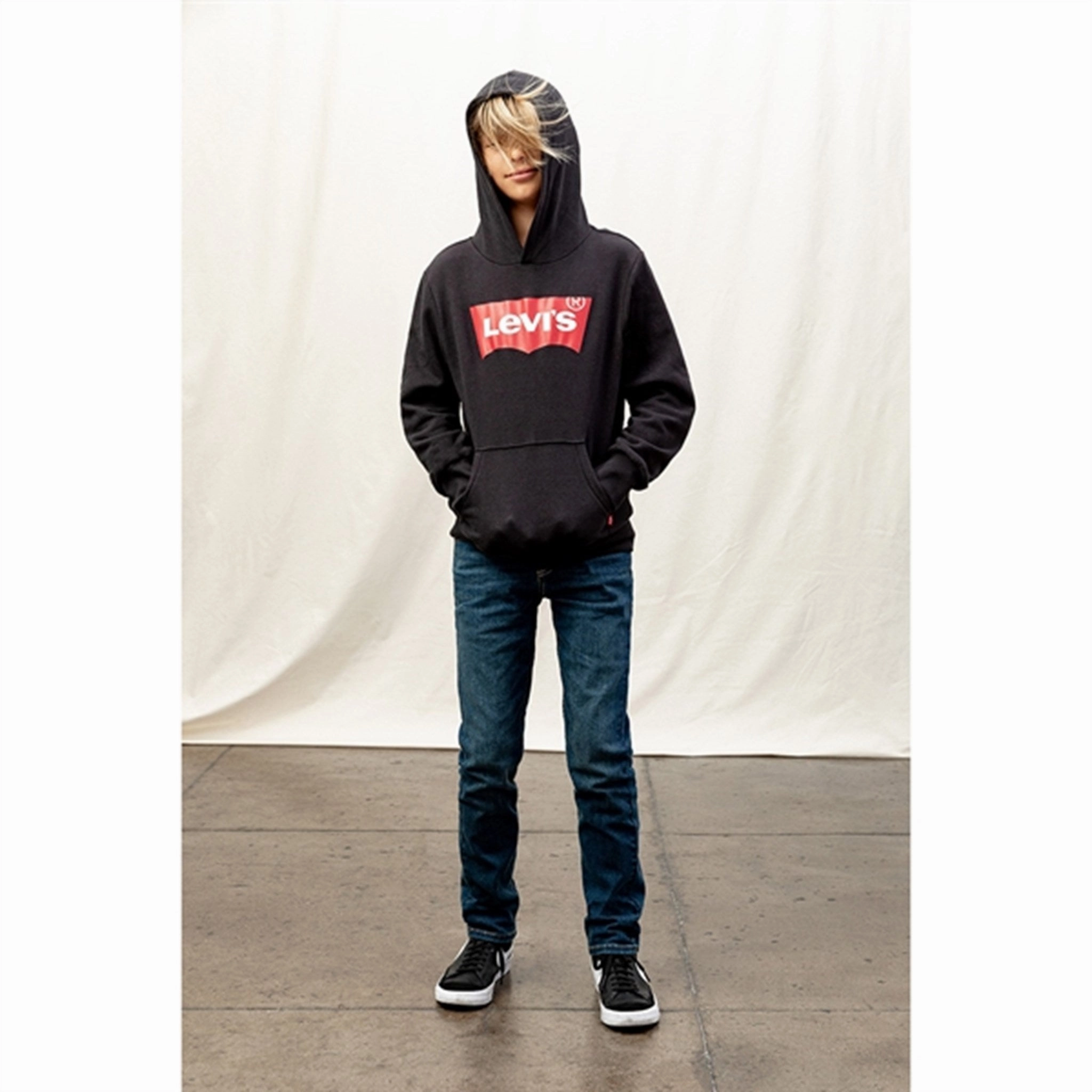 Home Comfort Party Look Modern Minimalist Textured Loose Luxury Levi's 512 Pant Slim Taper MT Everest