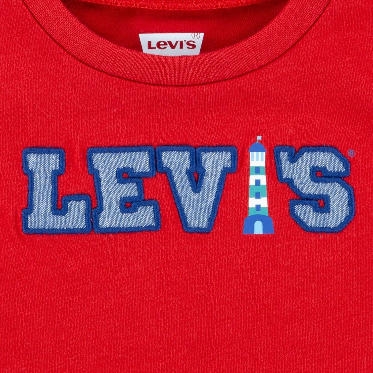 Street Fashion Cold Wash Optimized Levi's Pompeian Red Lvb Logo Chambray Applique Tee