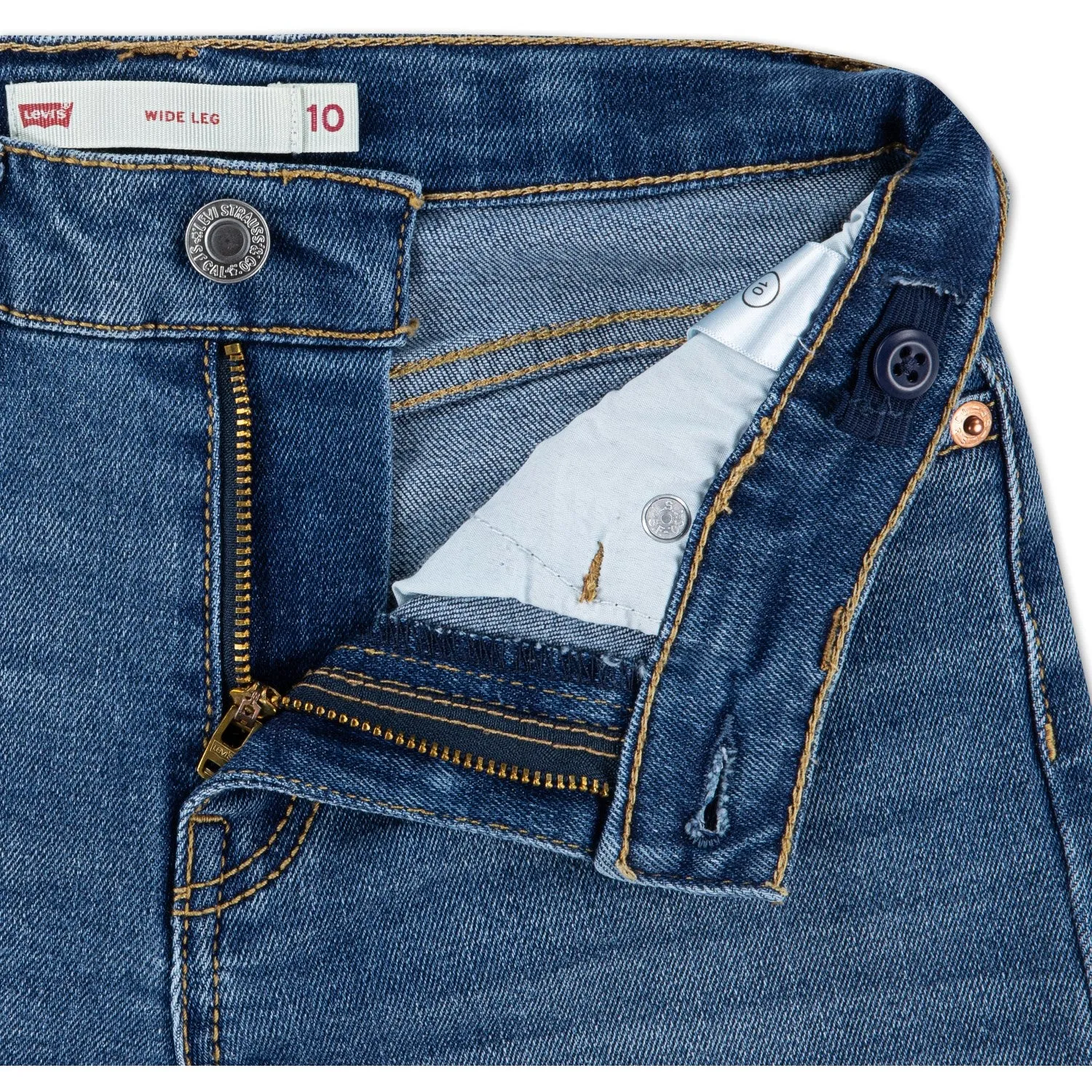 Eco Friendly Night Out Relaxed Style Outdoor Enthusiast Evening Stroll Levi's Lasso Wide Leg Jeans