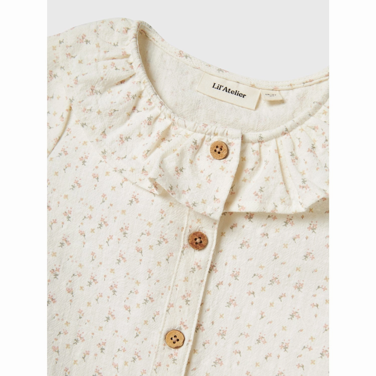 Lil'Atelier Coconut Milk Nmfhailey Ss Loose Shirt Lil Cruise Collection Smooth Texture