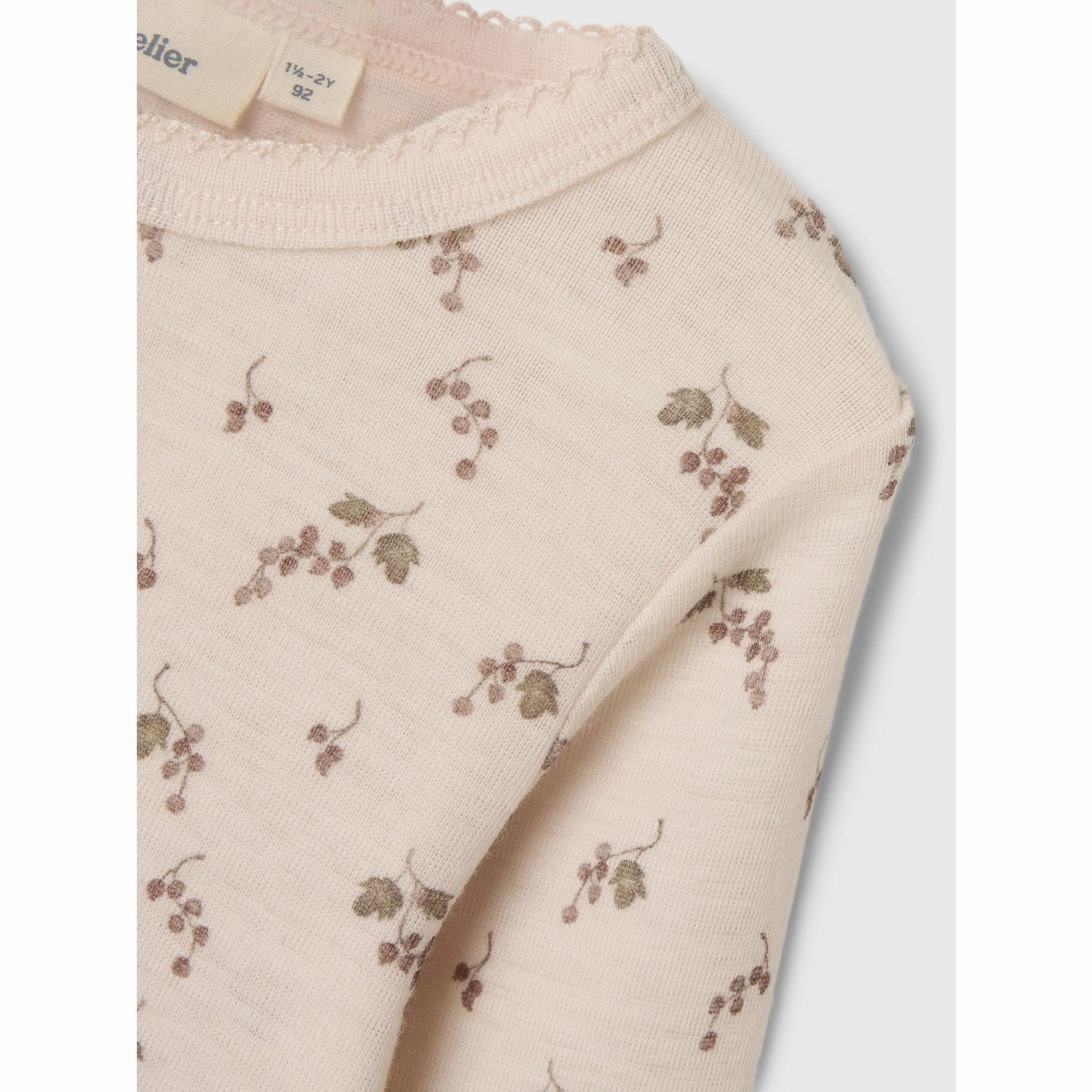 Minimalist fashion Lil'Atelier Morganite Berry Nmfnoel Nia Wool Ls Slim Top Lil