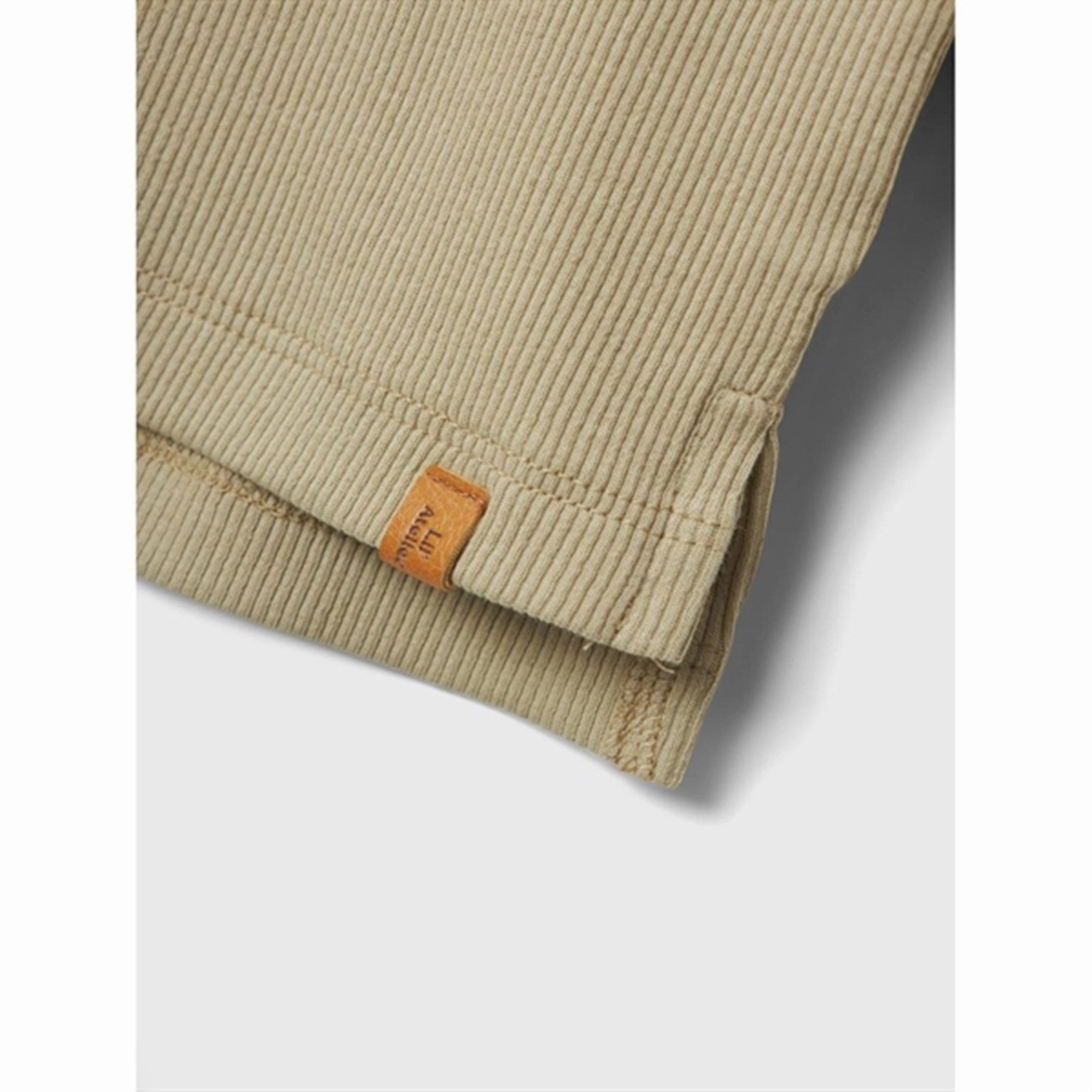 Lil'Atelier Moss Gray Gago Fan Blouse Subtle pattern