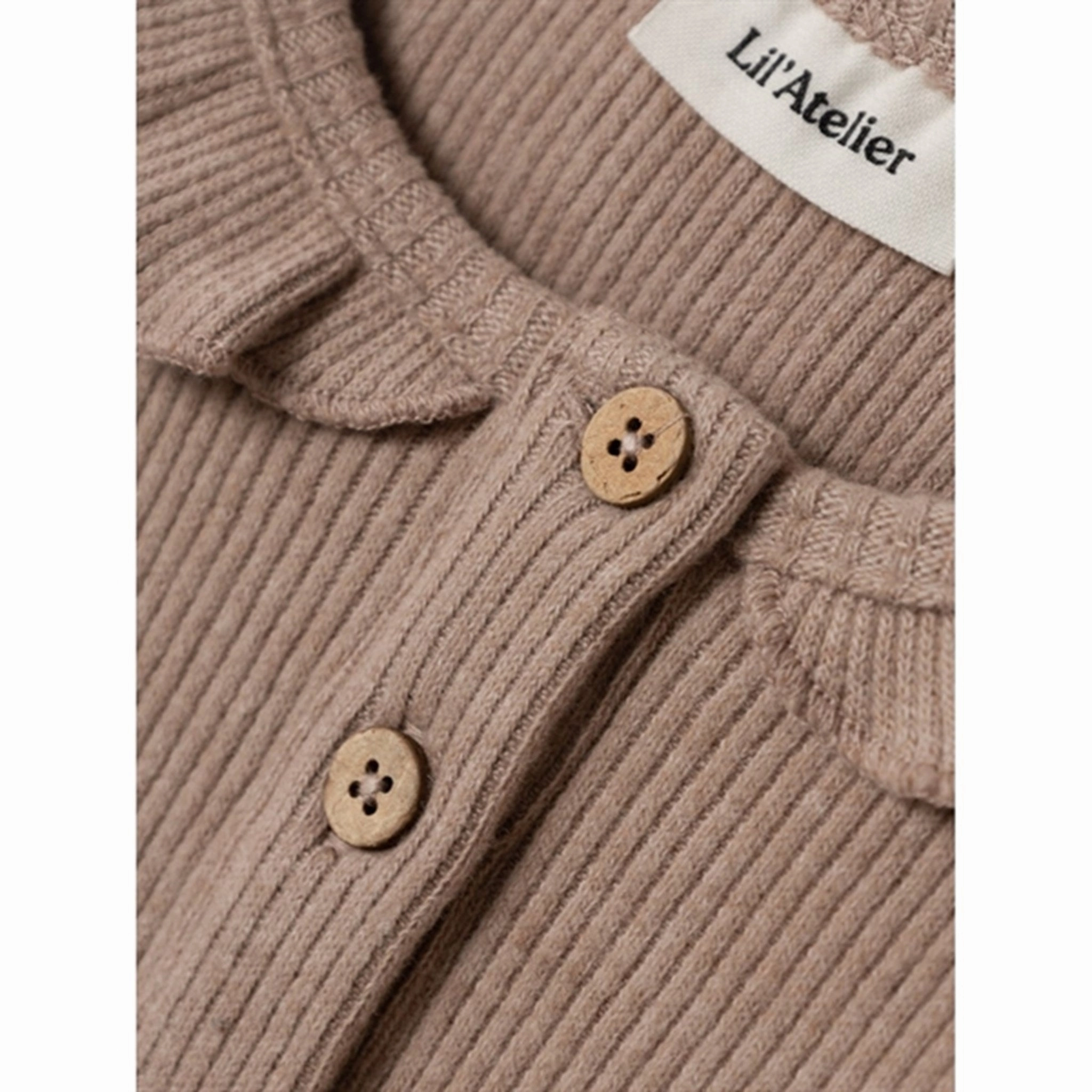 Lil'Atelier Nougat Sophia Slim Blouse Matte Finish Seamless construction